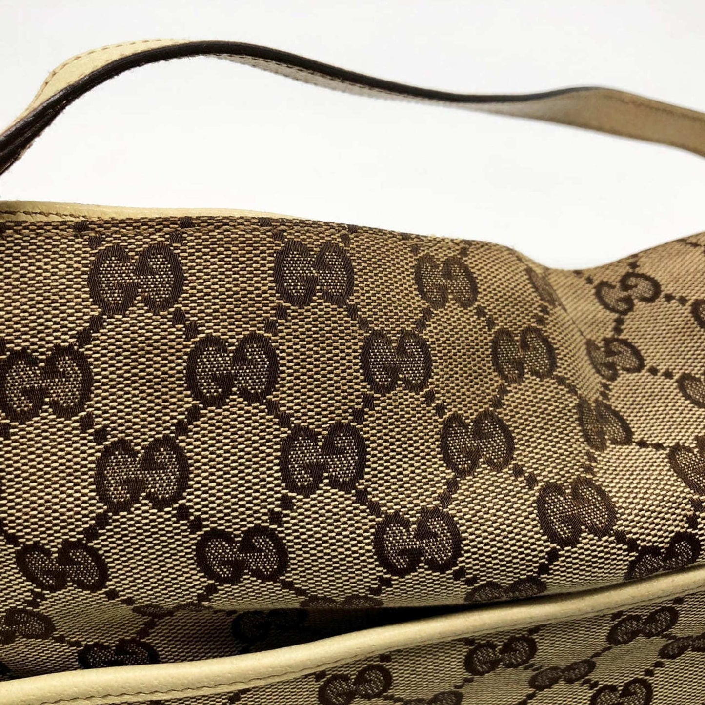 Gucci Gg Canvas Beige Gg Canvas Handbag Tote Bag