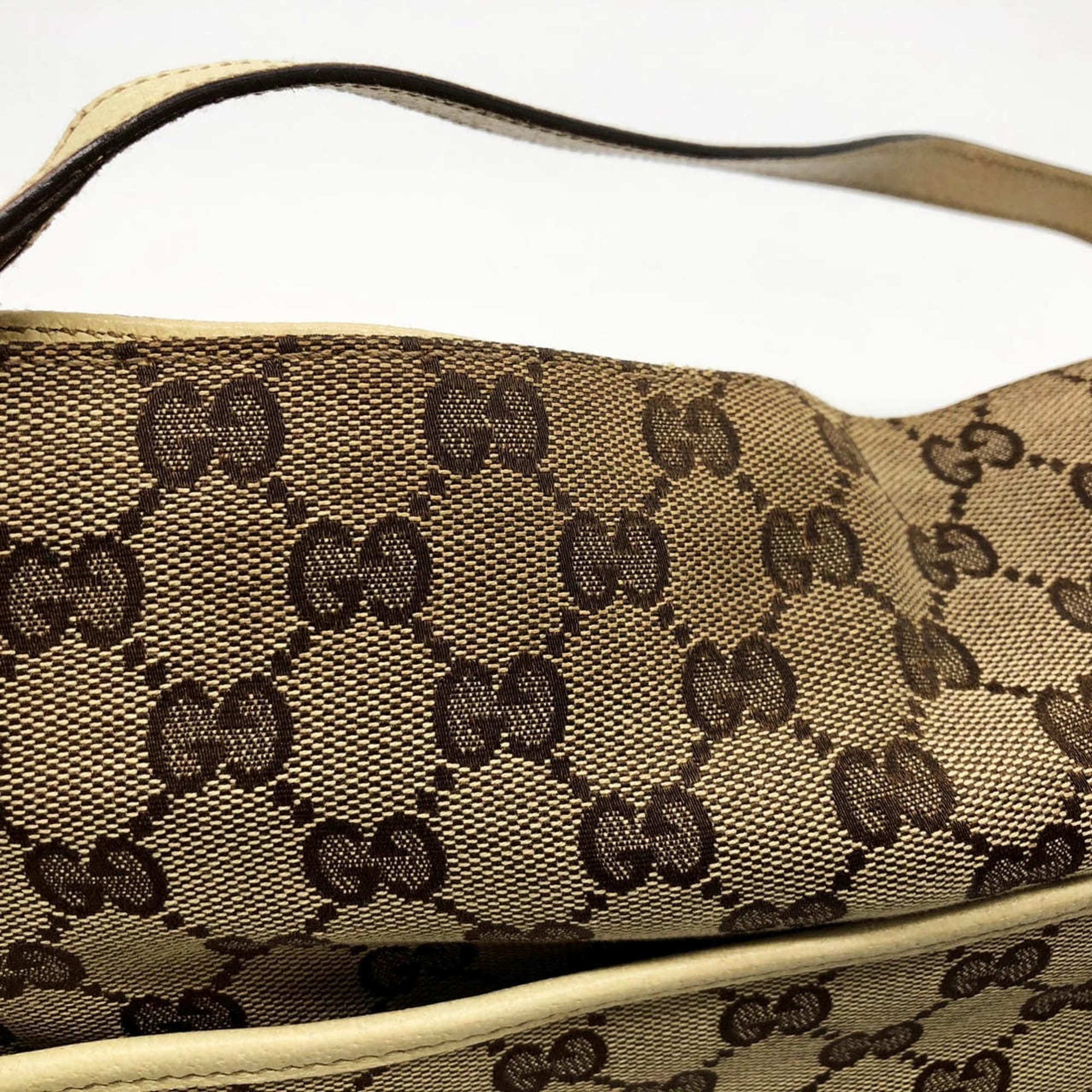 Gucci Gg Canvas Beige Gg Canvas Handbag Tote Bag