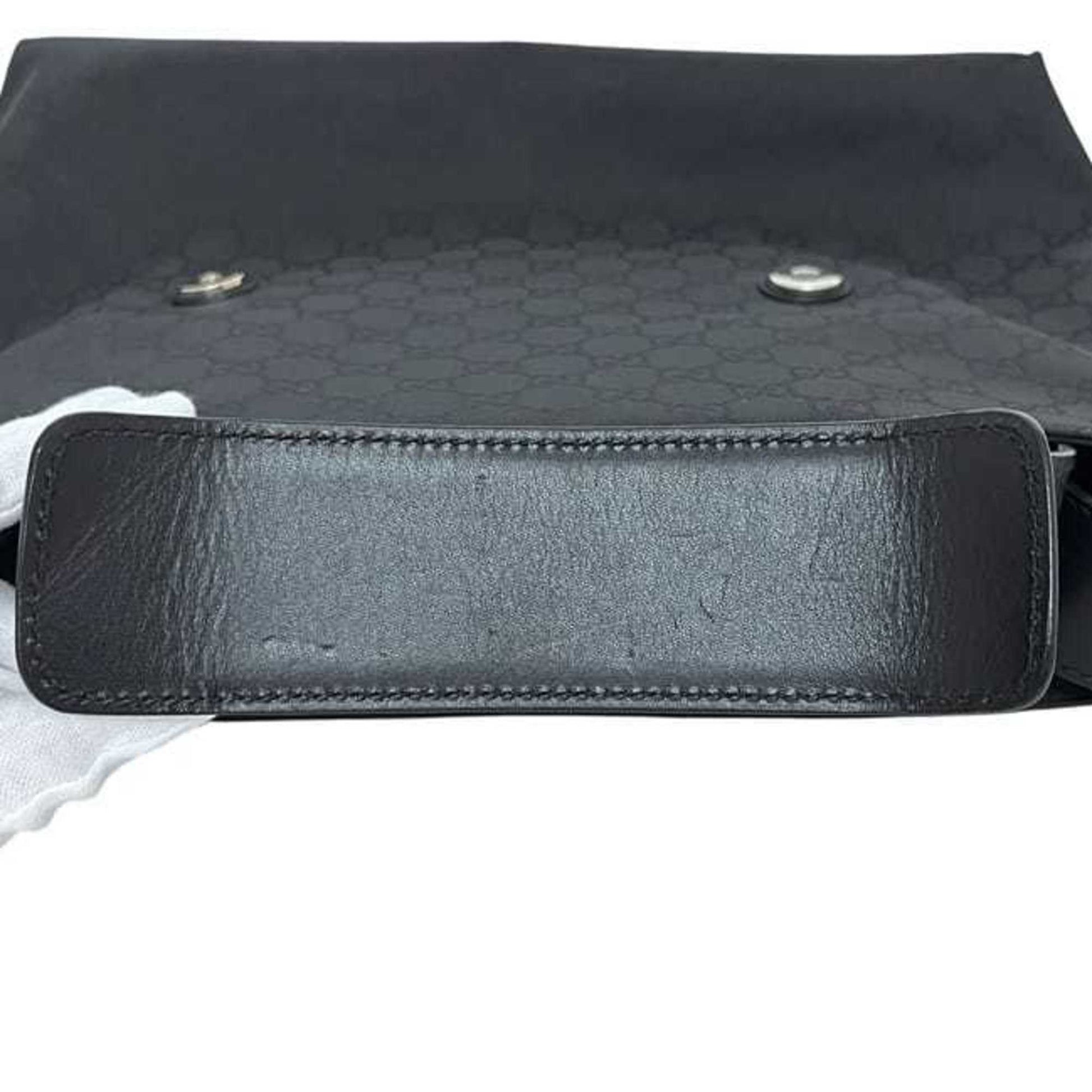Gucci Black Nylon Leather Shoulder Bag