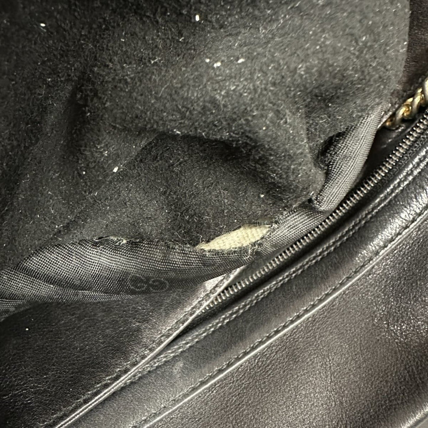 Gucci Black Leather Shoulder Bag