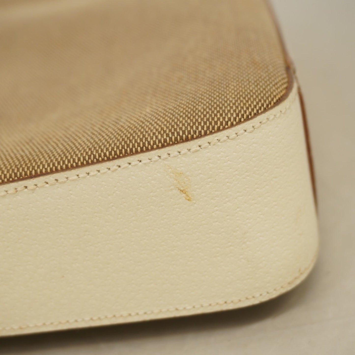 Gucci Beige White Canvas Shoulder Bag