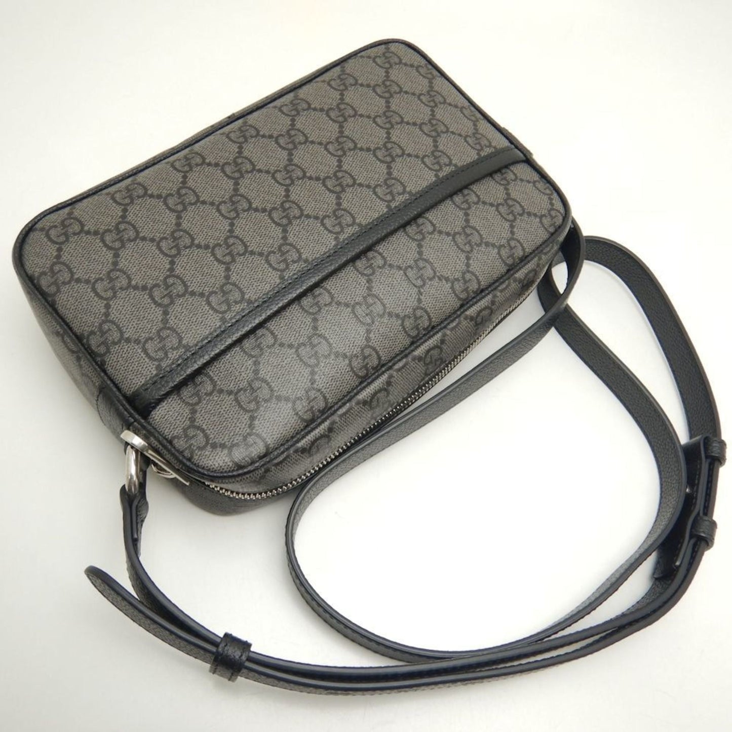 Gucci Black Gg Supreme Canvas Shoulder Bag