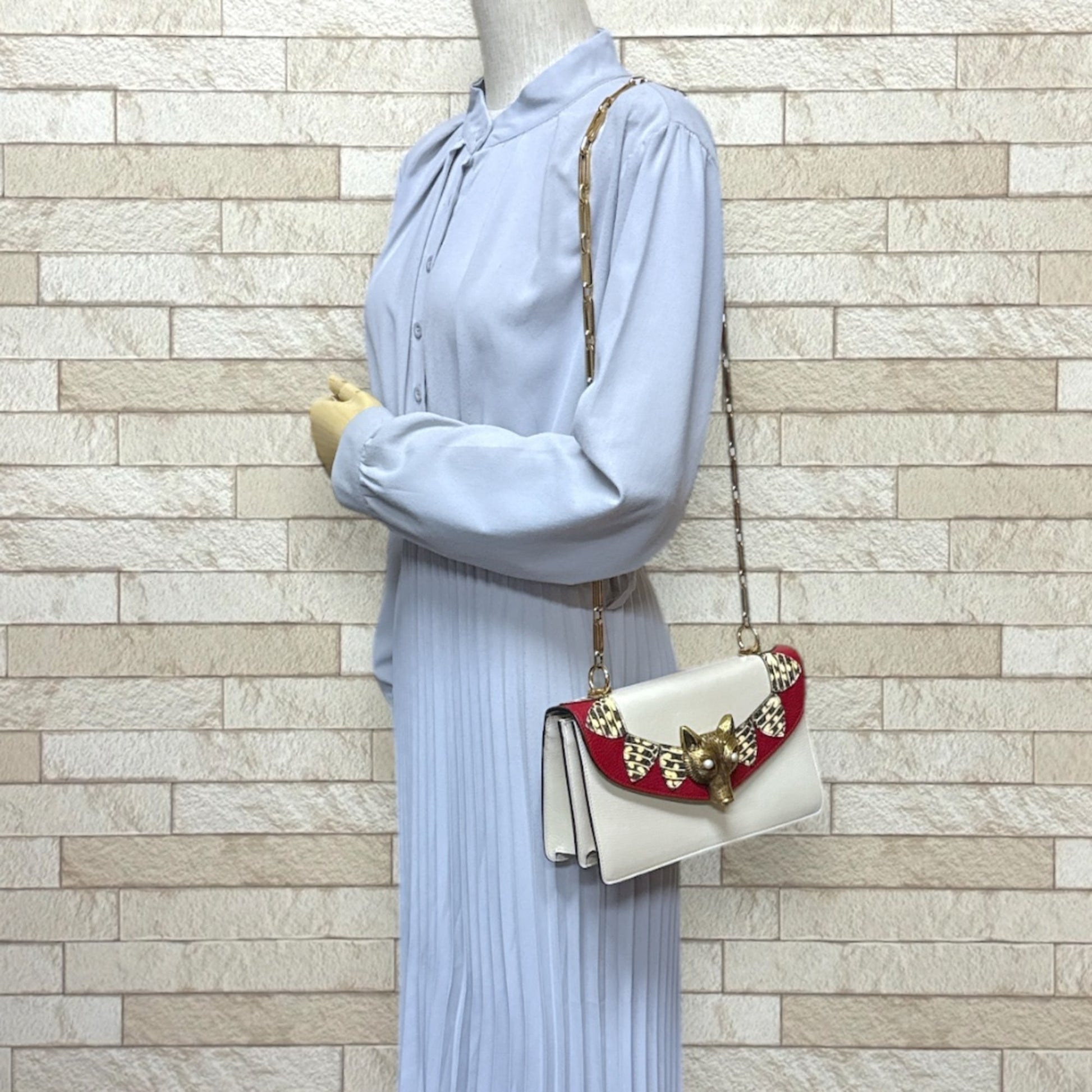 Gucci Beige Red Color Leather Shoulder Bag