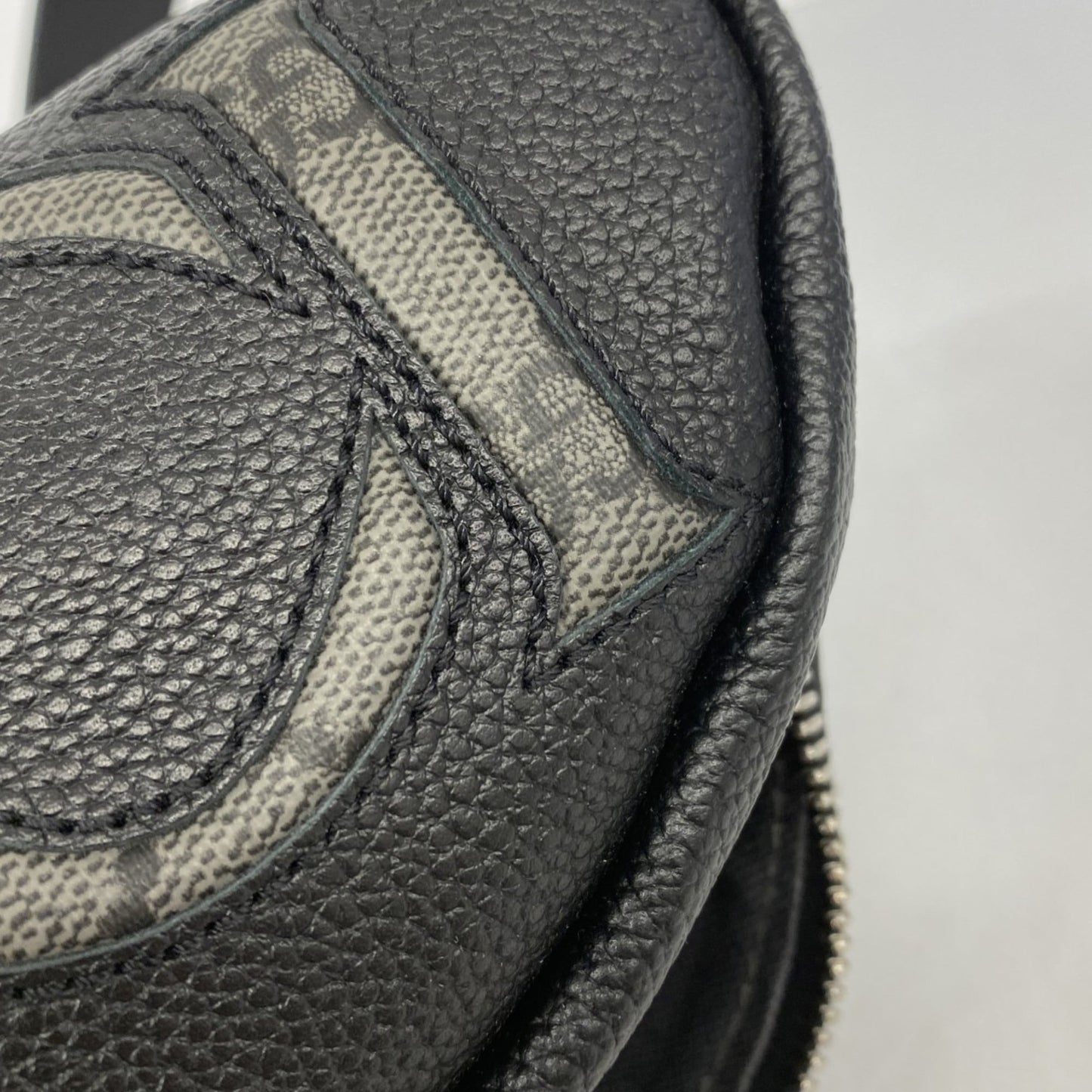 Gucci Black Leather Fanny Pack