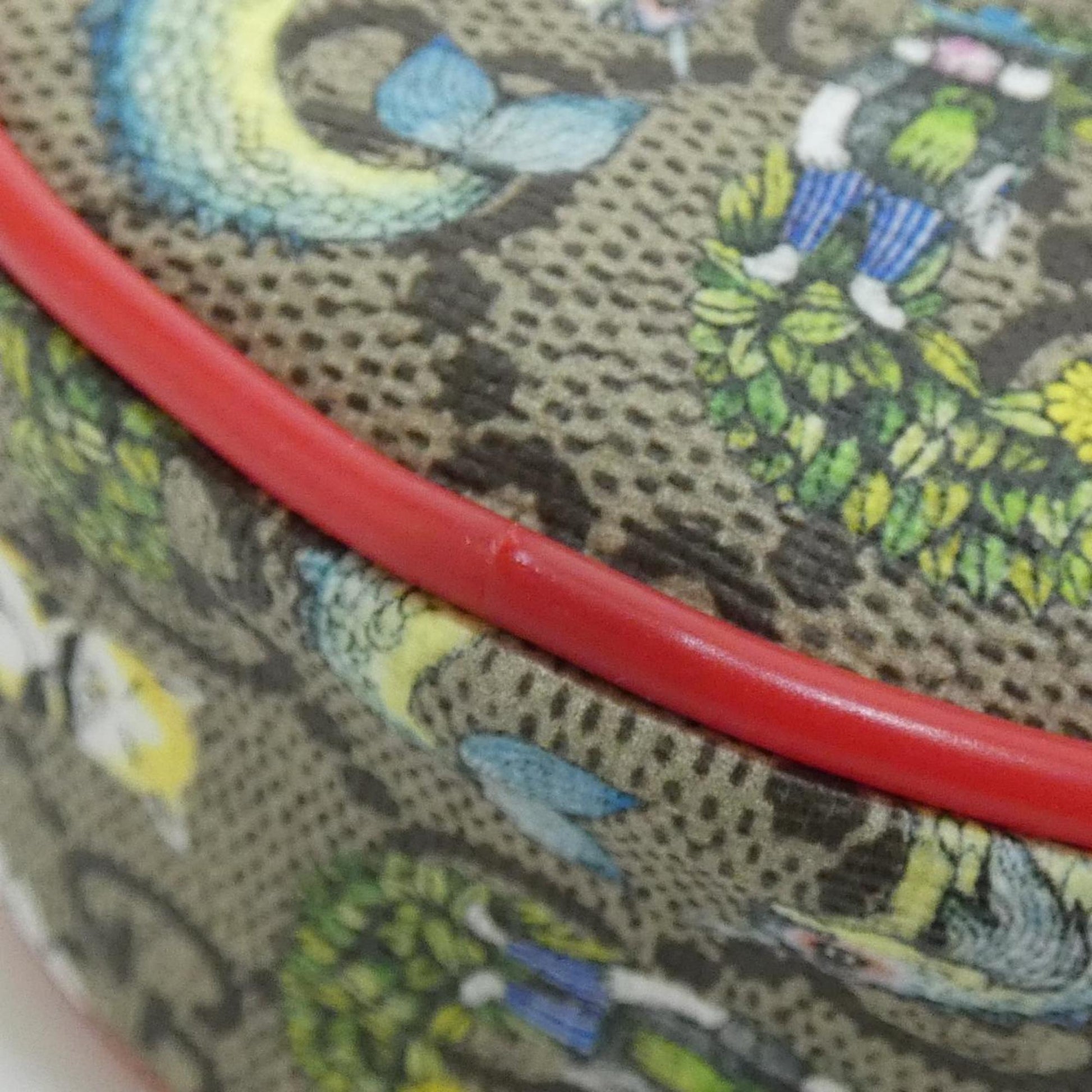 Gucci Beige Multi-Color Gg Supreme Fanny Pack