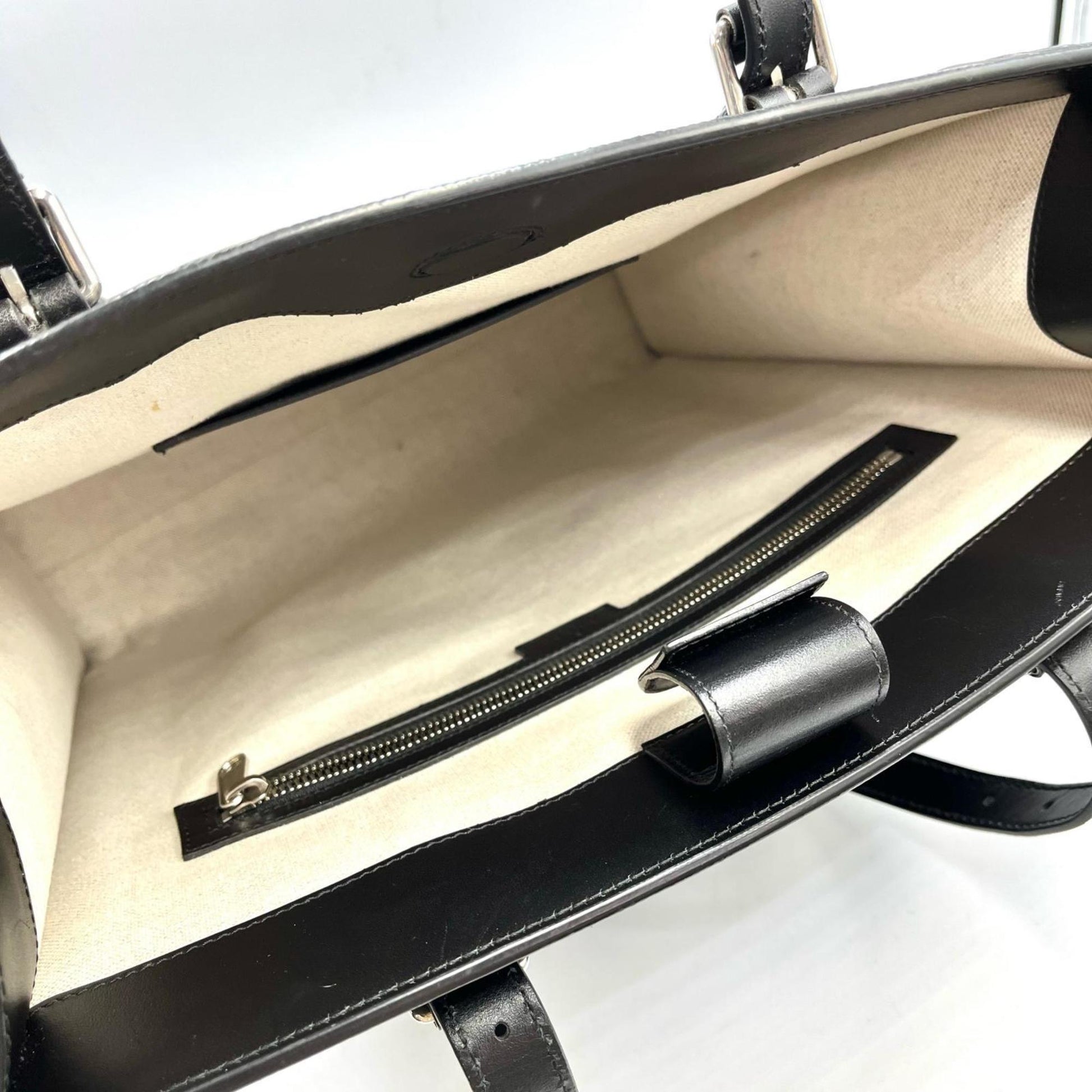 Gucci Black Leather Handbag