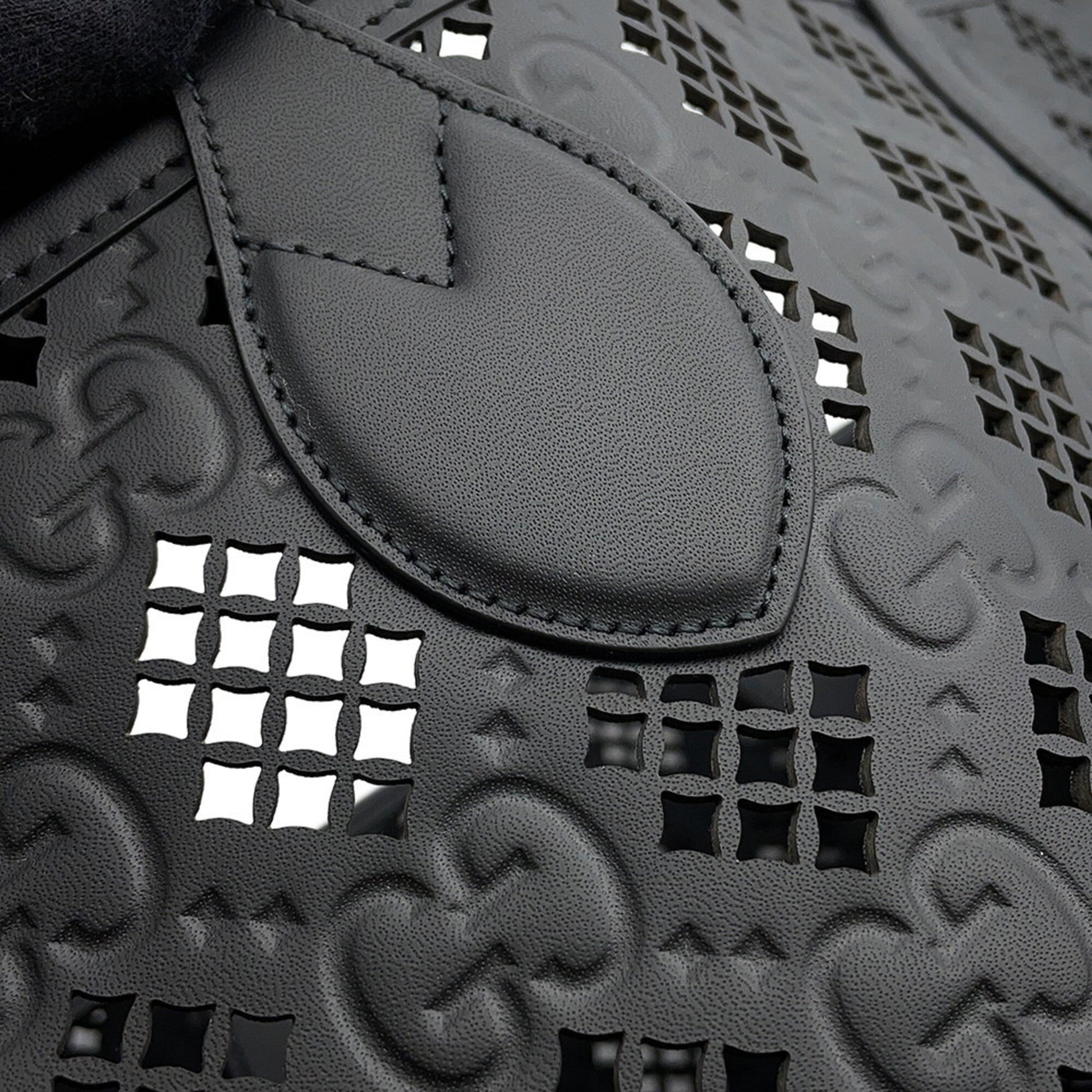 Gucci Black Gg Leather Tote Bag