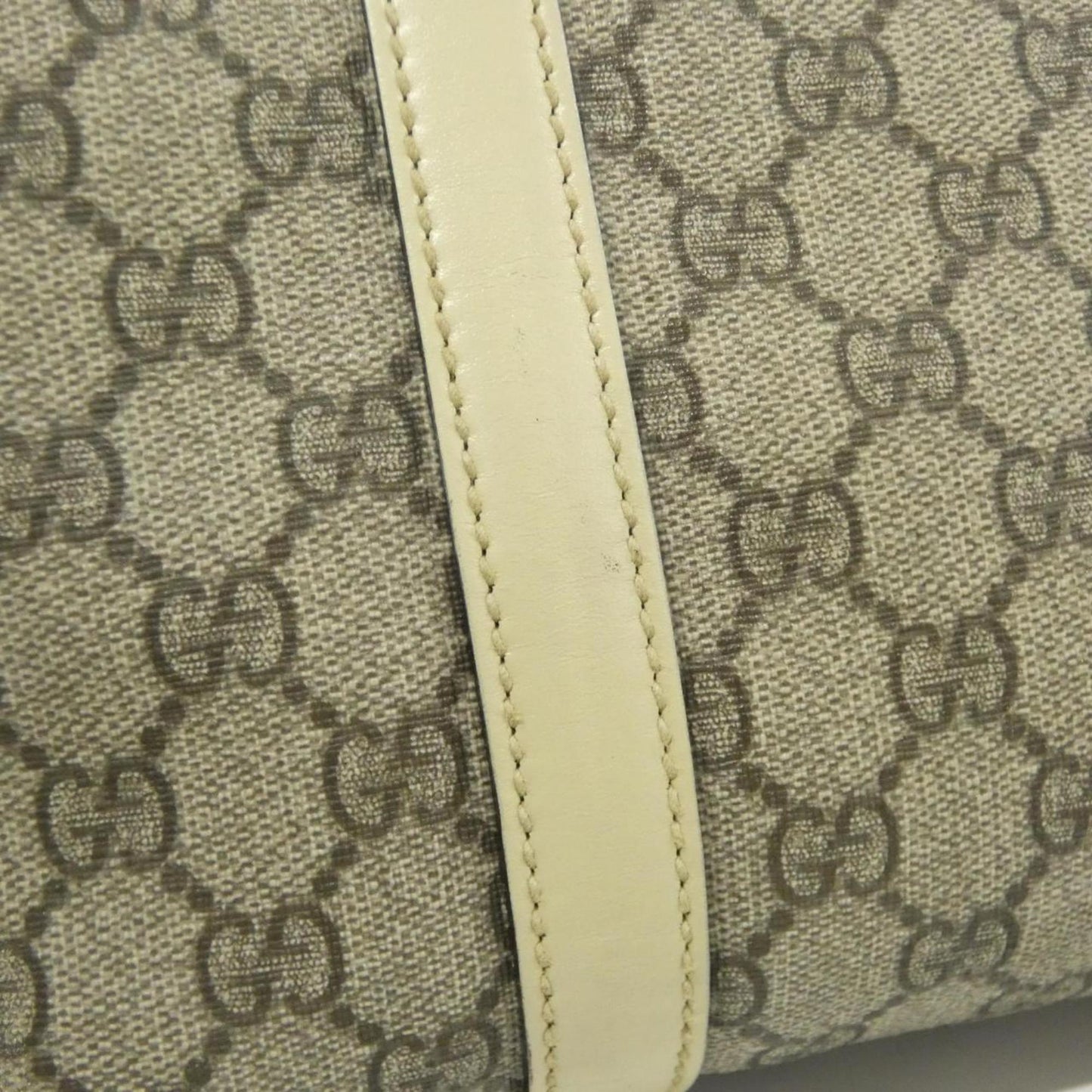 Gucci Beige Ivory Gg Plus Handbag