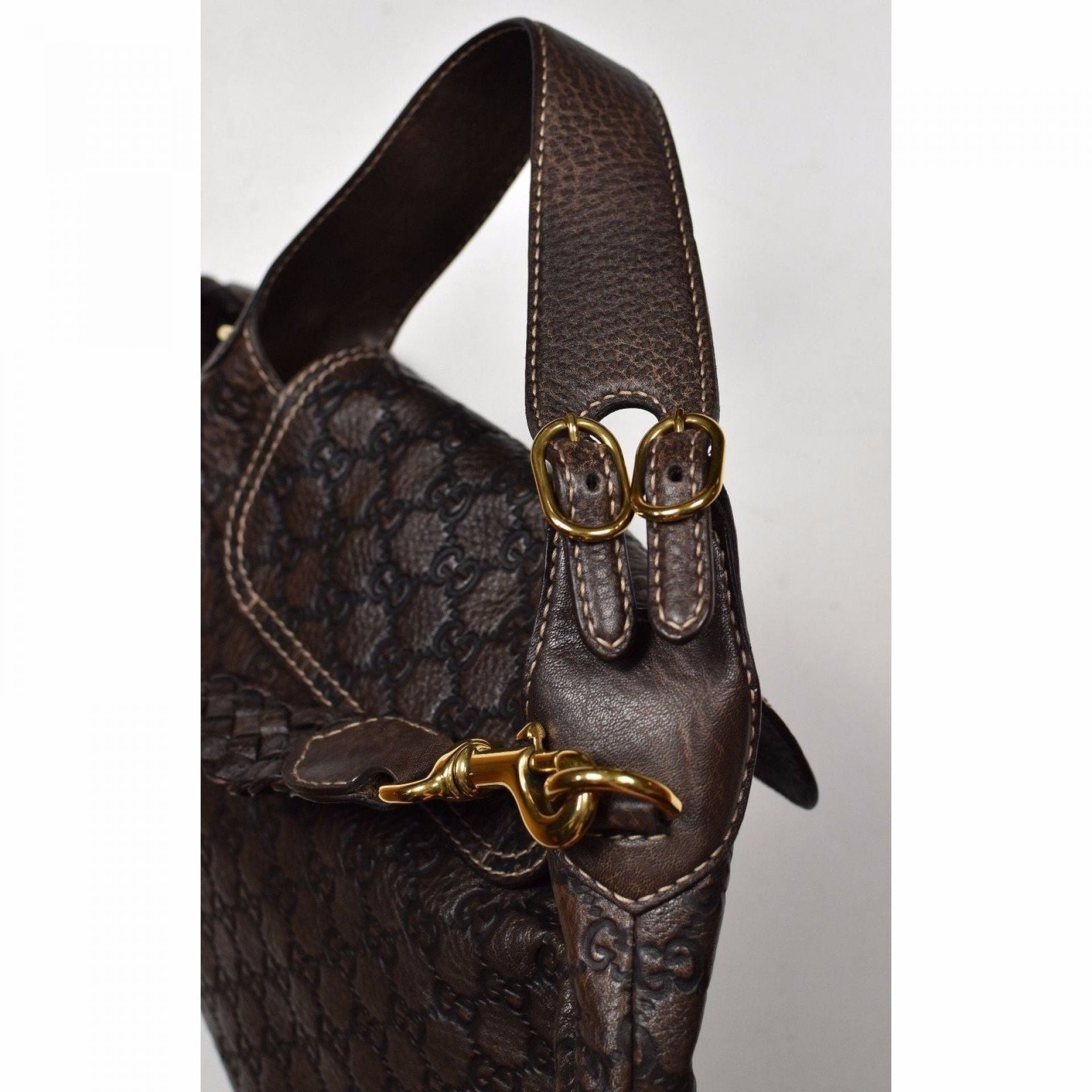 Gucci - Large GG Logo Pelham Shoulder Bag