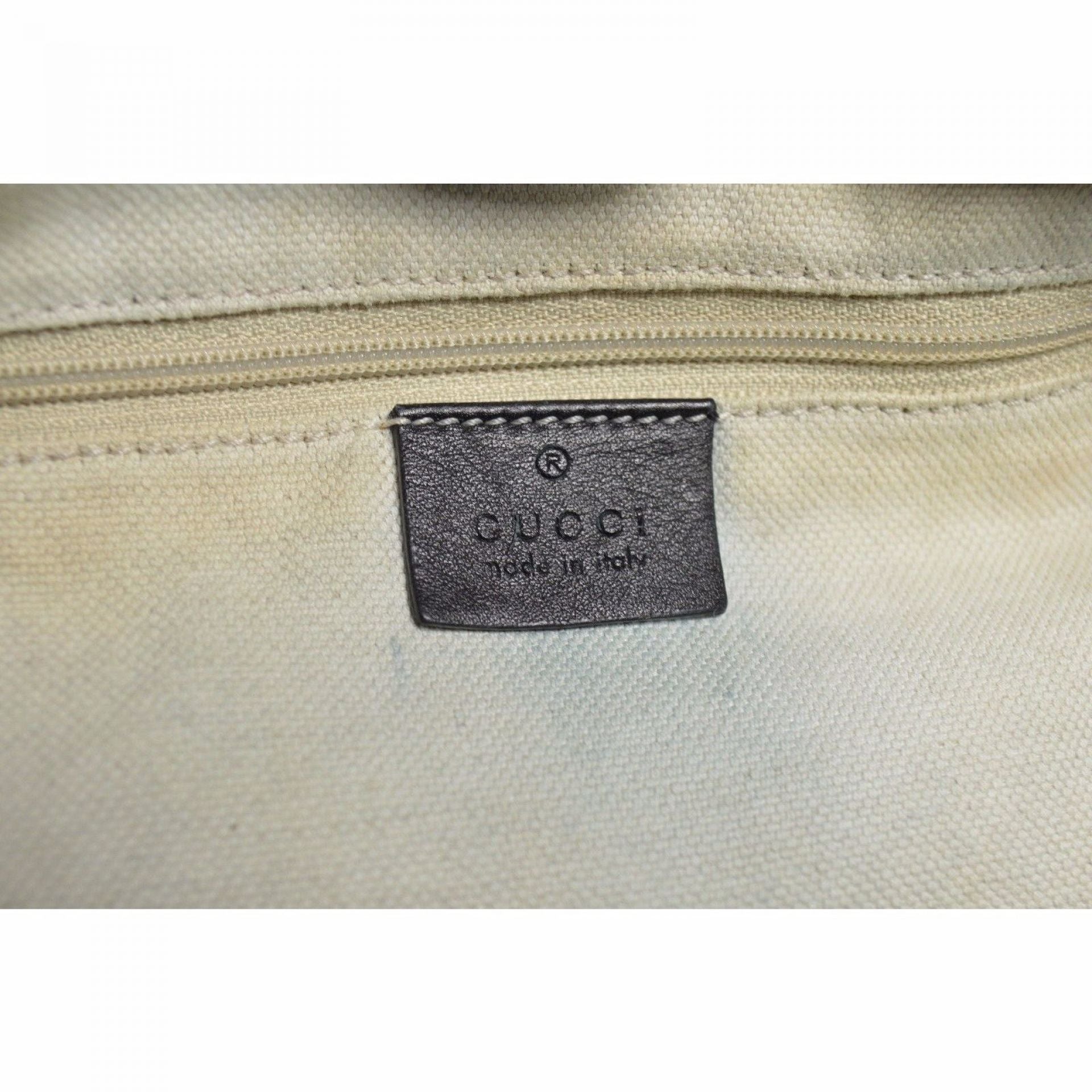 Gucci - Medium GG Monogram Sukey Handbag