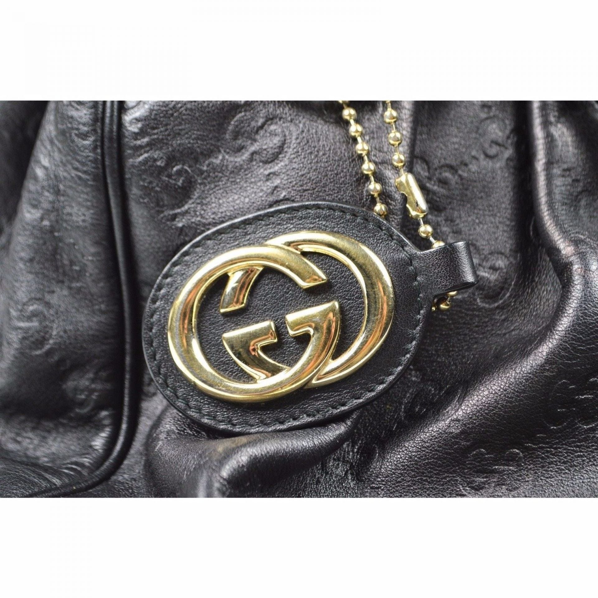Gucci - Medium GG Monogram Sukey Handbag