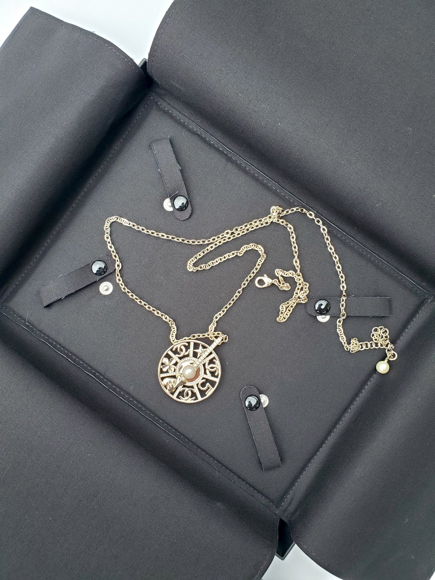 Chanel New 22S Pendant Long Necklace