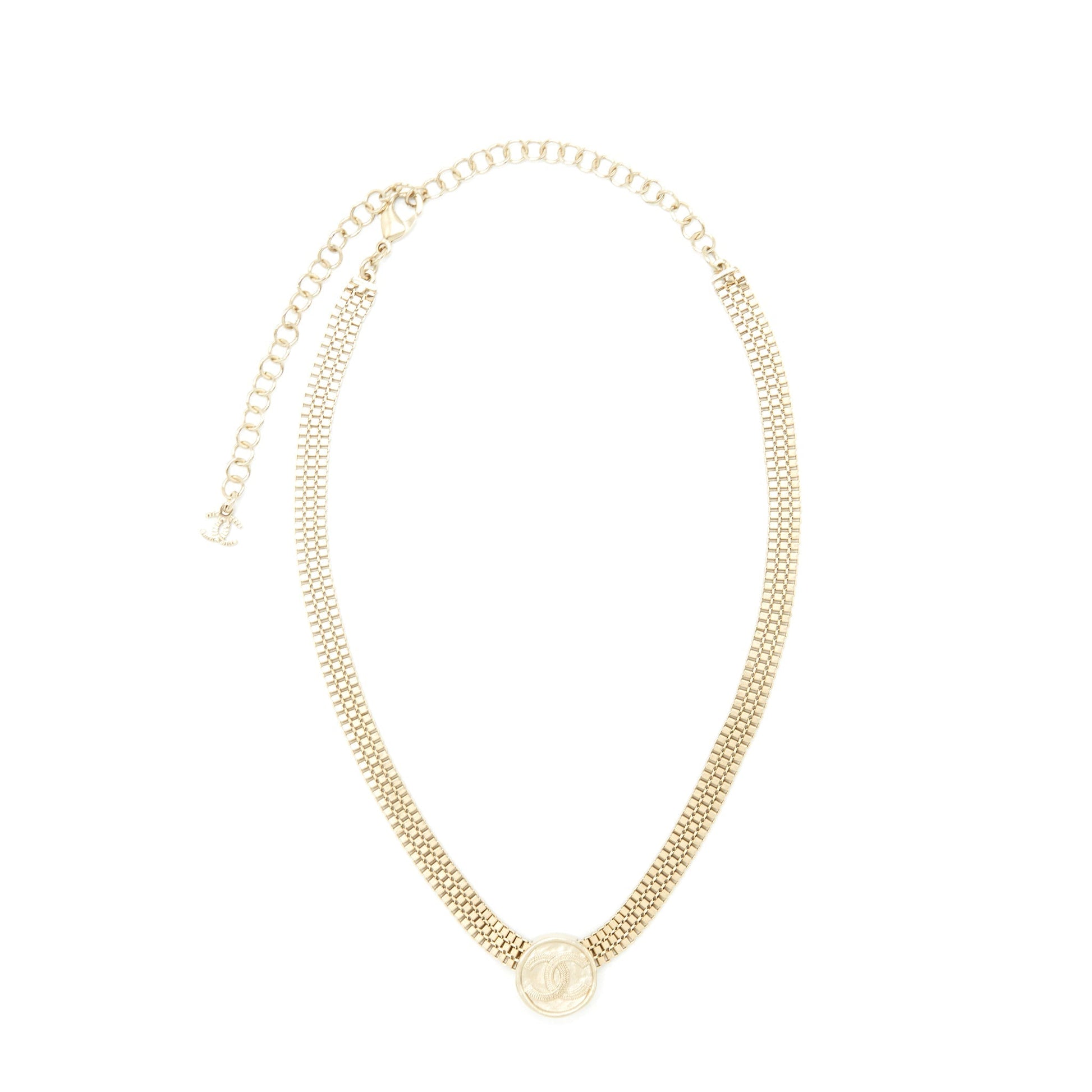 Chanel 22P Round CC Logo Choker Tone Gold Handbag
