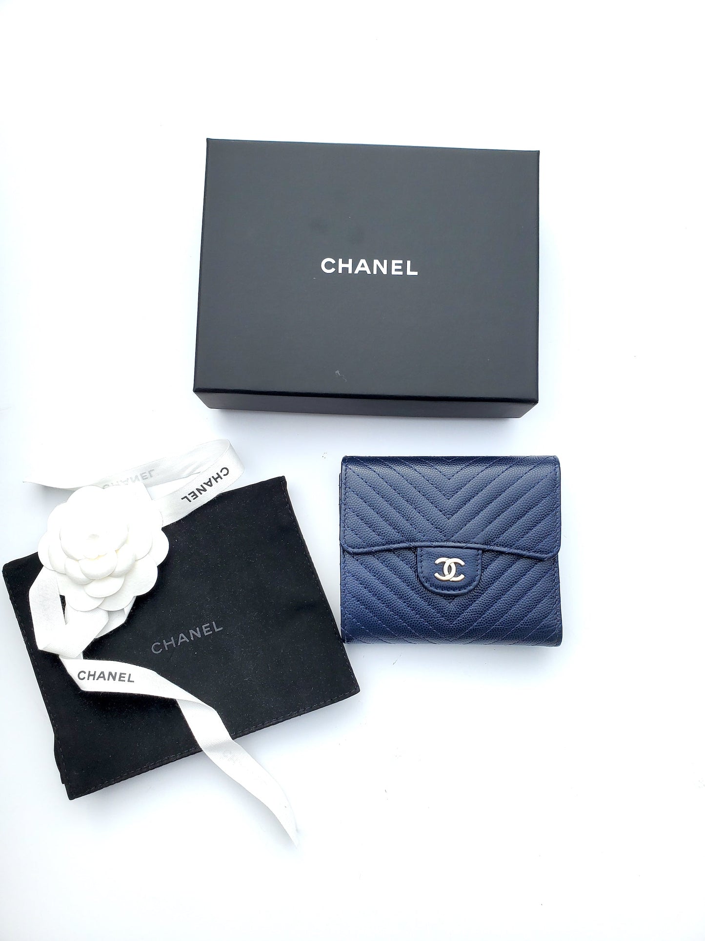 Chanel Classic Navy Caviar Compact Quilted Flap Chevron Wallet Handbag