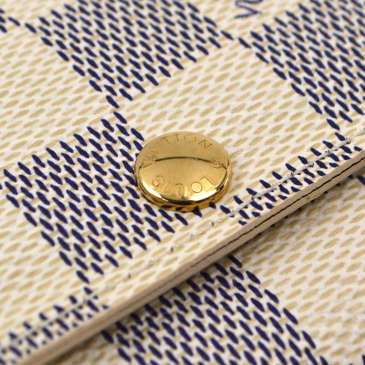 Louis Vuitton 2009 Damier Azur Multicles 6 Key Case Small Good Fashion Accessory