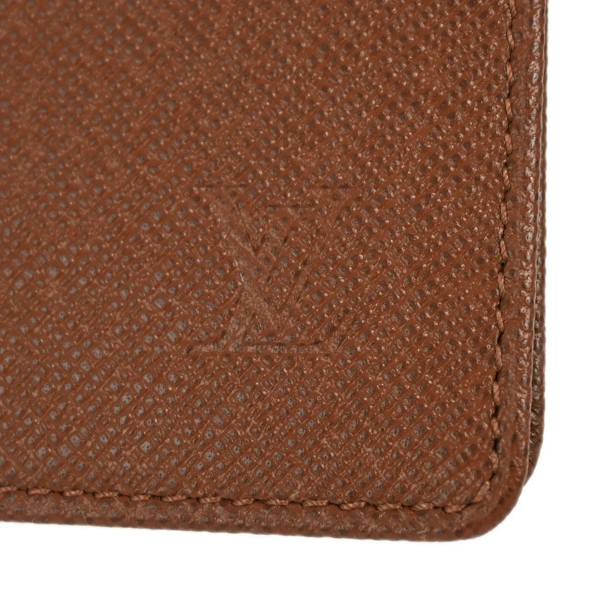 Louis Vuitton 2002 Brown Taiga Pass Case Small Good Fashion Accessory
