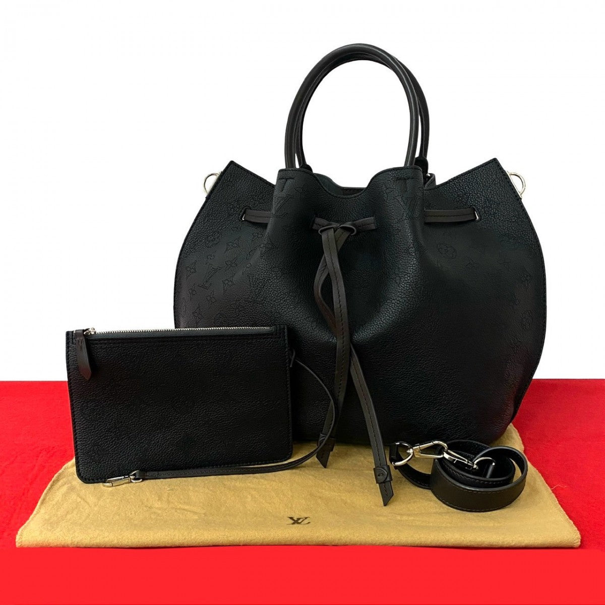 Louis Vuitton M54402 Mahina Giroratta Leather Black Shoulder Bag