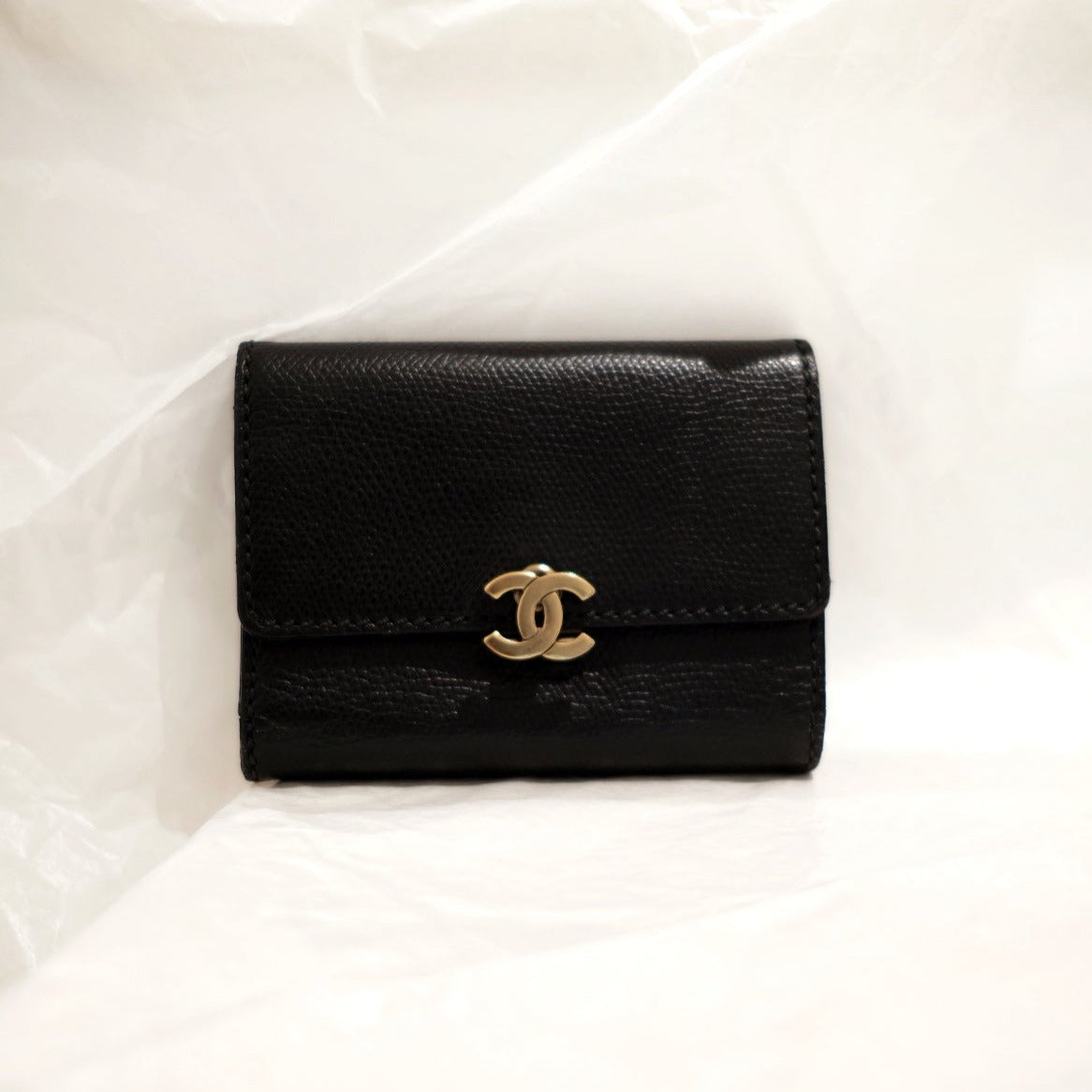 Chanel   cowhide flap wallet
