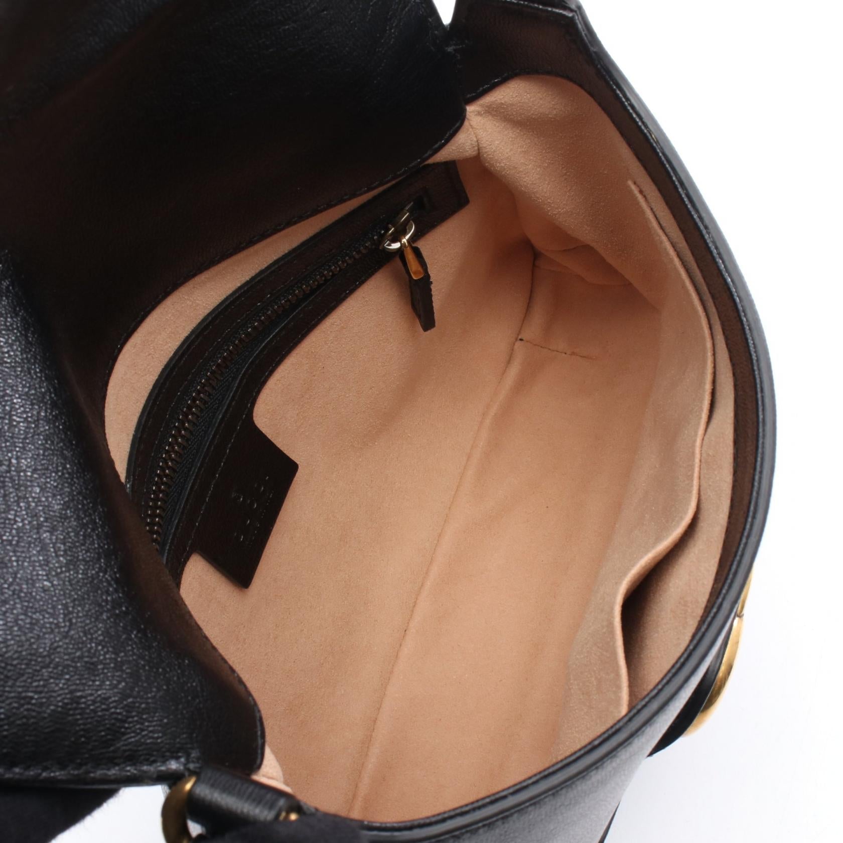 Gucci Marmont Shoulder Bag Leather Bag 26