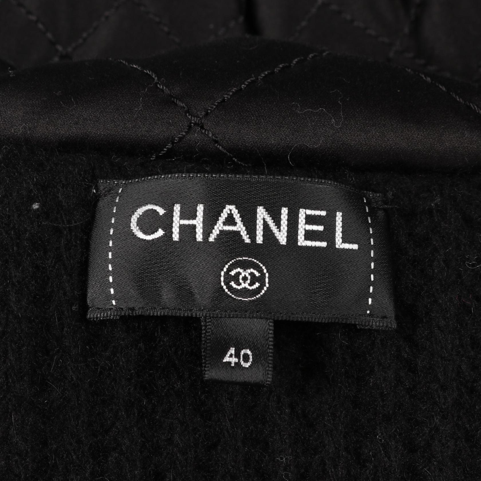 Chanel Coco Mark Zipper Matelassé Quilting Wool Cashmere Knit Outerwear Bag