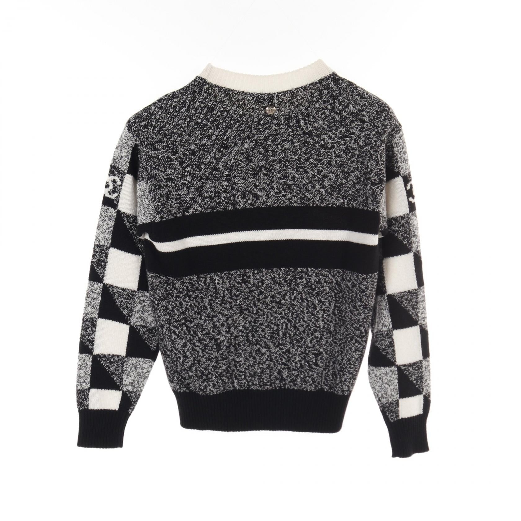 Chanel No.5 Cashmere Knitwear Handbag