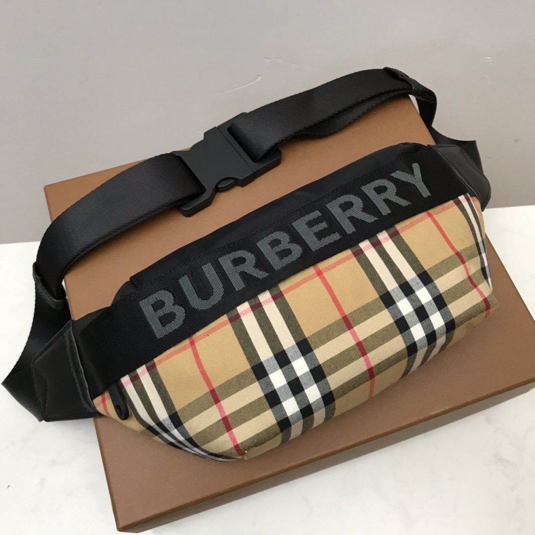 Top Quality Check Sonny Bum Bag For Nylon Travel Bag 80265571 8329