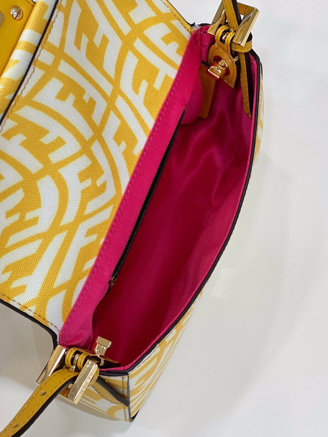 Top QualityTop Quality Baguatte Yellow Mini Bag