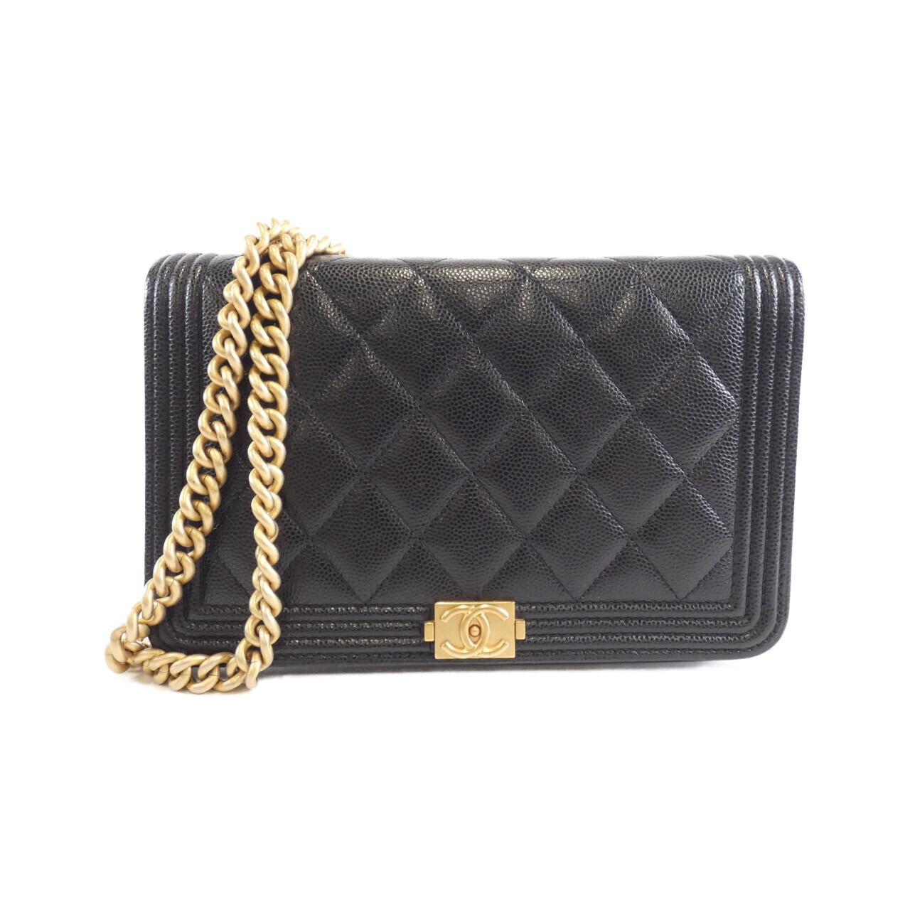 Chanel Boy Chanel Caviar Skin Chain Wallet
