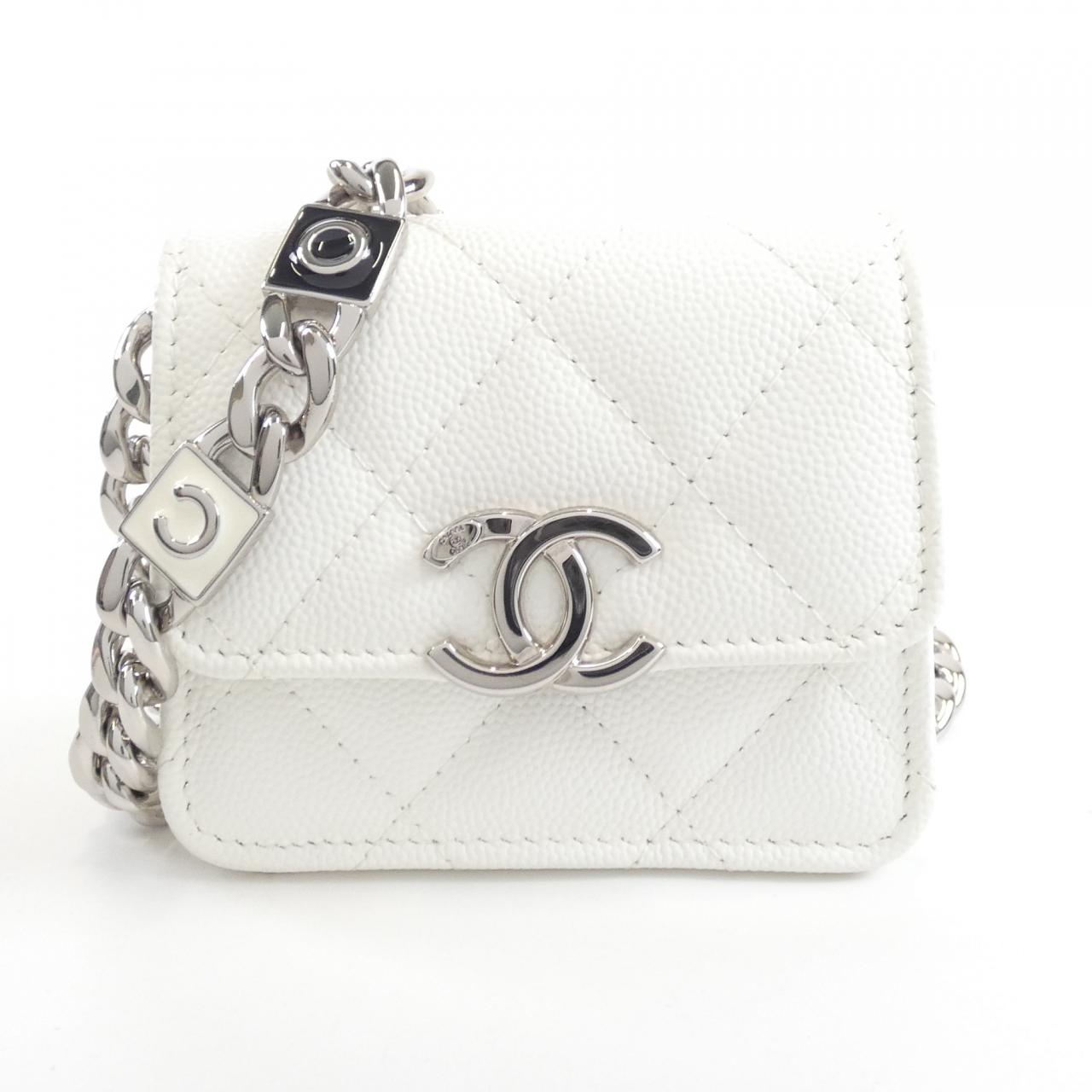 Chanel AP2759 Caviar Skin Chain Clutch
