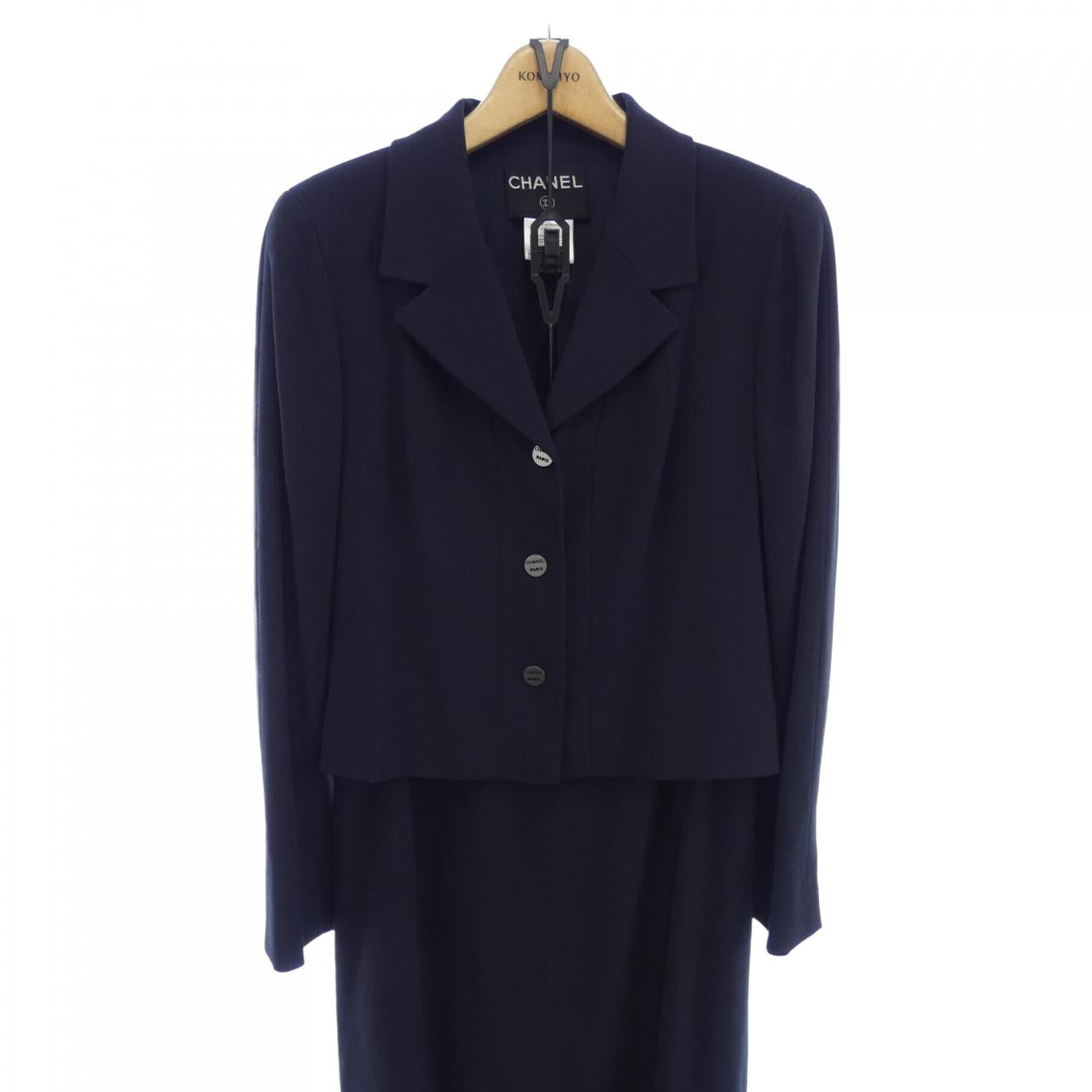 Chanel P15045V02954 00C Suit