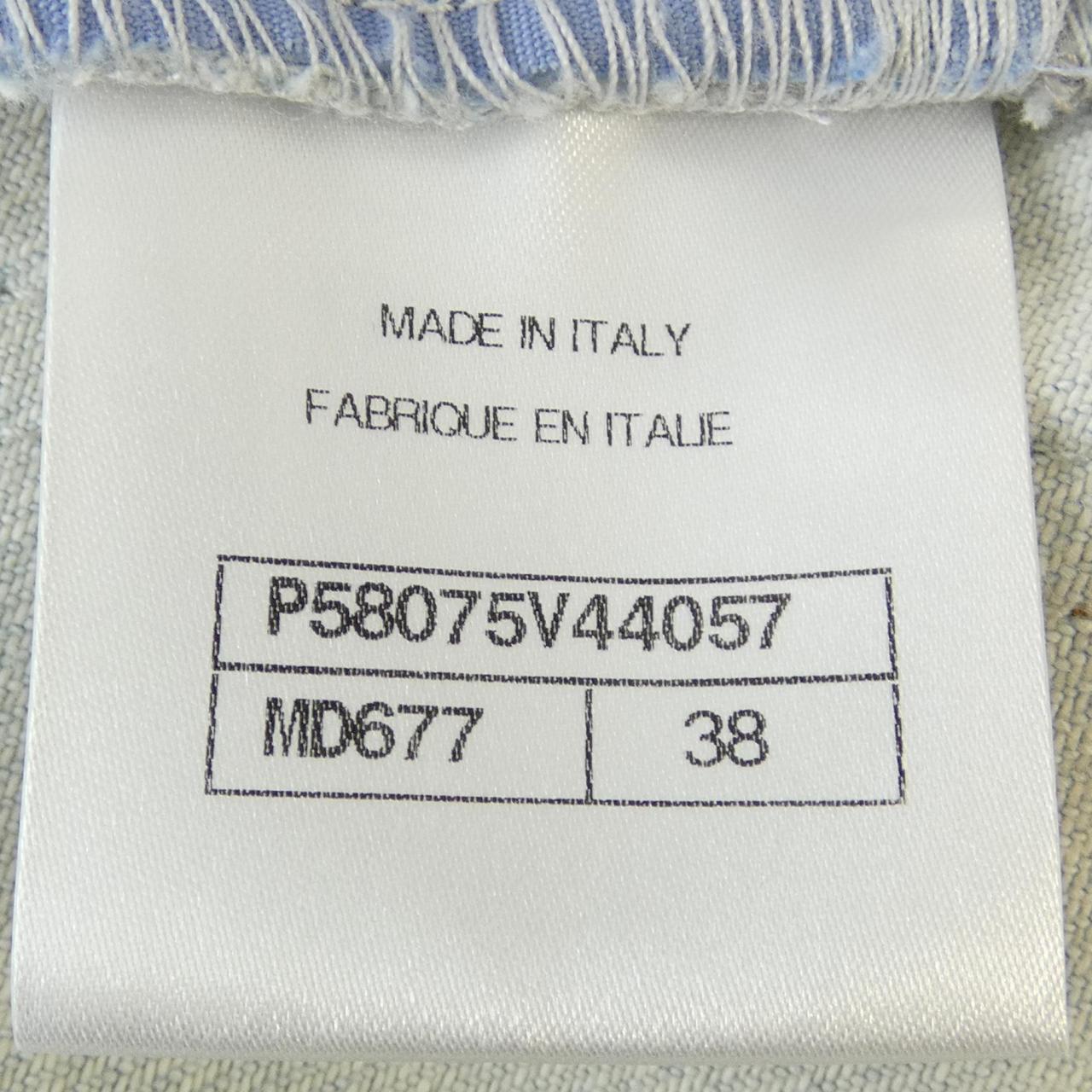 Chanel P58075V44057 Jeans