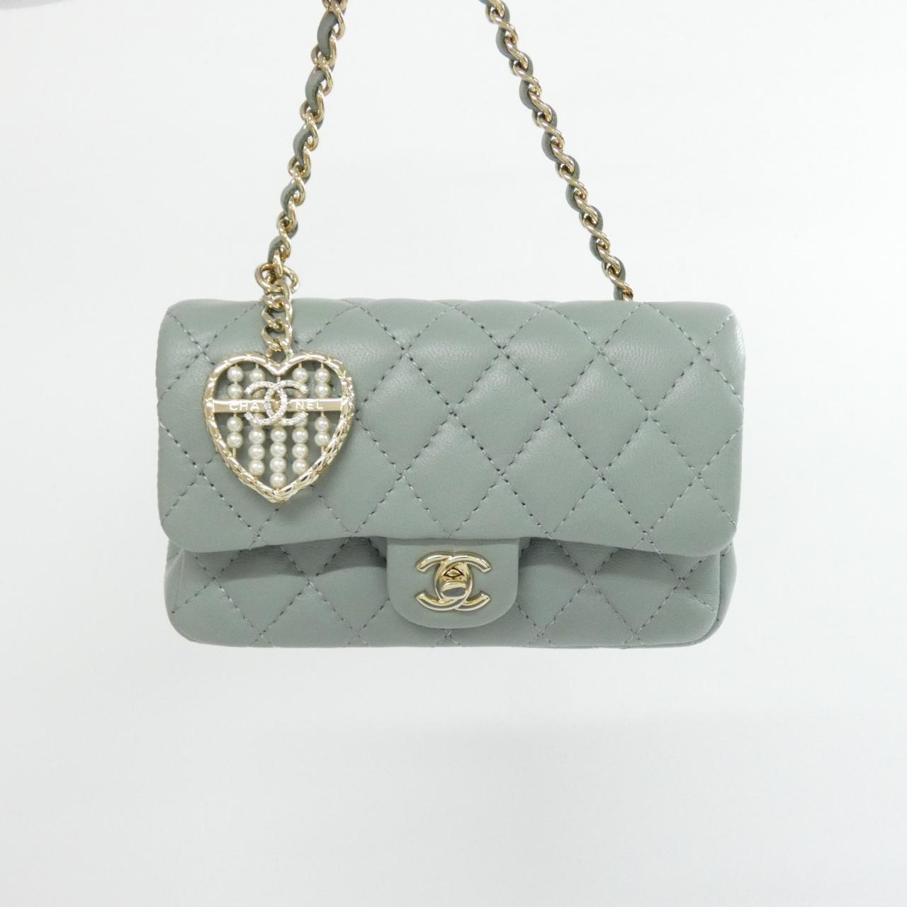 Chanel Lambskin Key Holder Bag