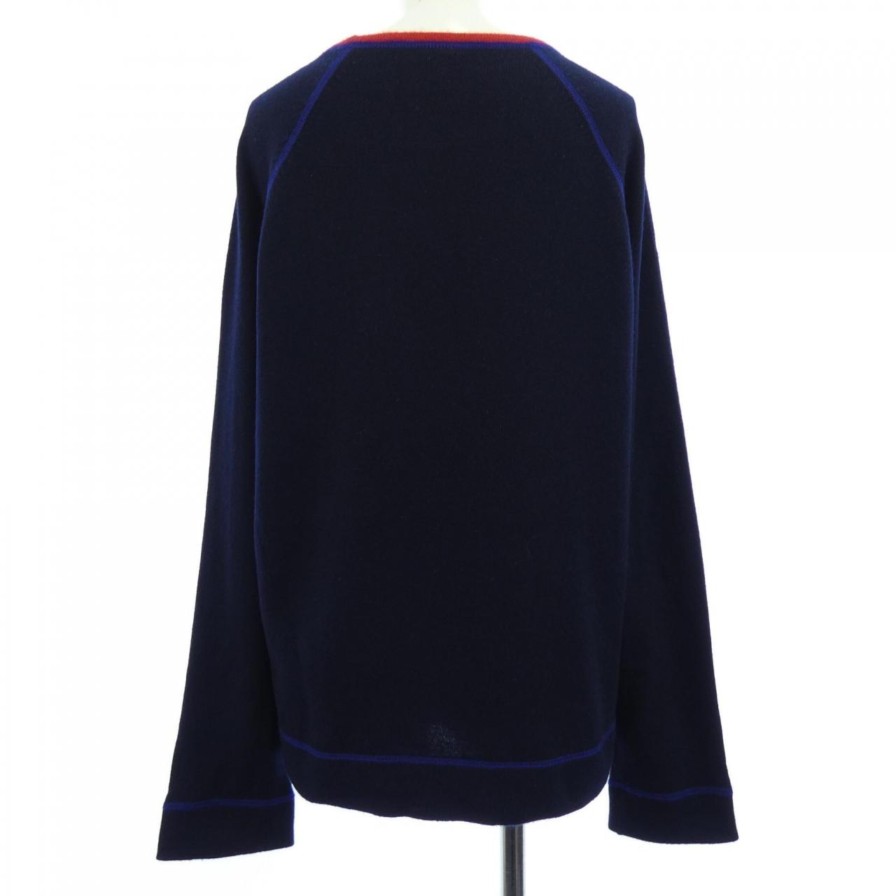 Chanel P32605K00778 08P Cashmere Knit Bag
