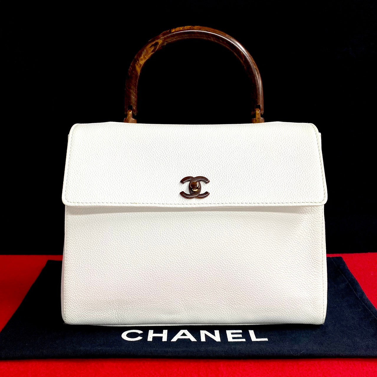 Chanel Matt caviar skin White Handbag