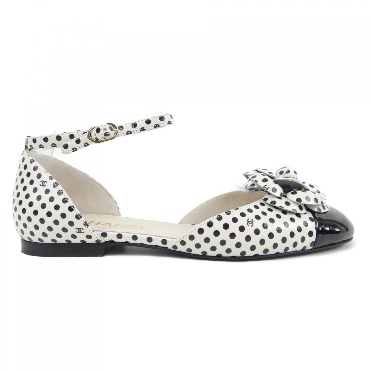 Chanel G45497B15869 Calfskin Patent Calfskin Shoes for Women