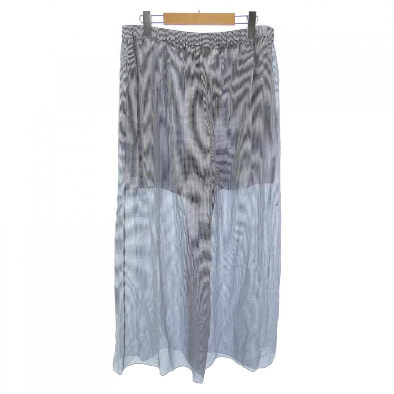 Chanel P72661V64385 Pants