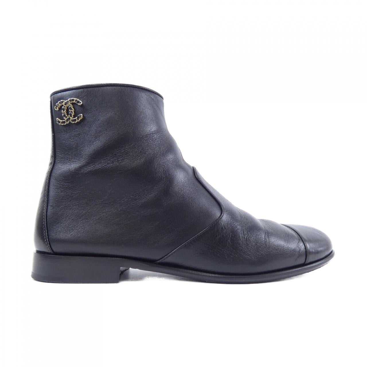 Chanel G38076X56862 Calfskin Boots