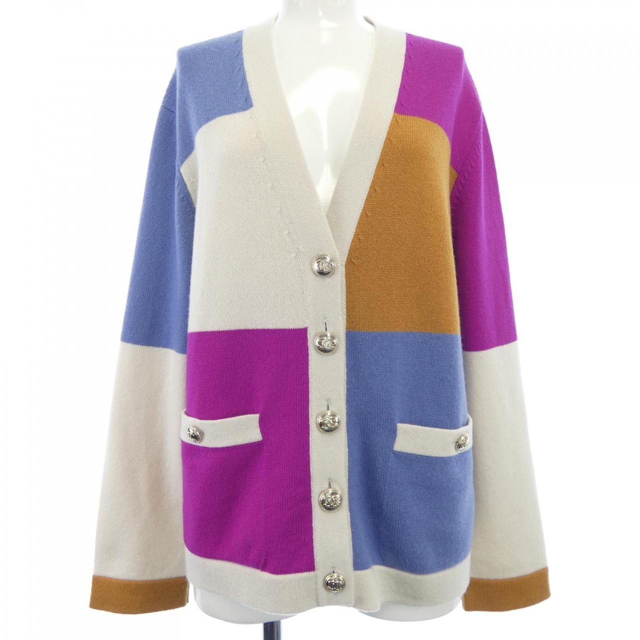 Chanel P65607K61302 100% Cashmere Cardigan Bag