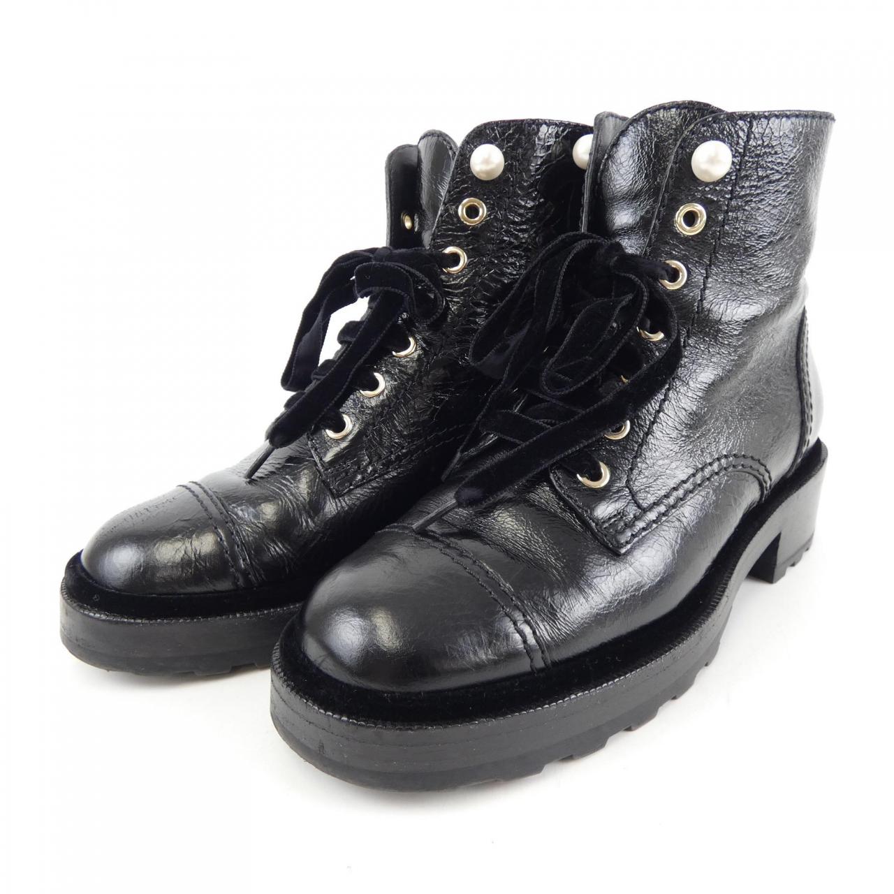Chanel G35154X56195 Shiny Calfskin Boots