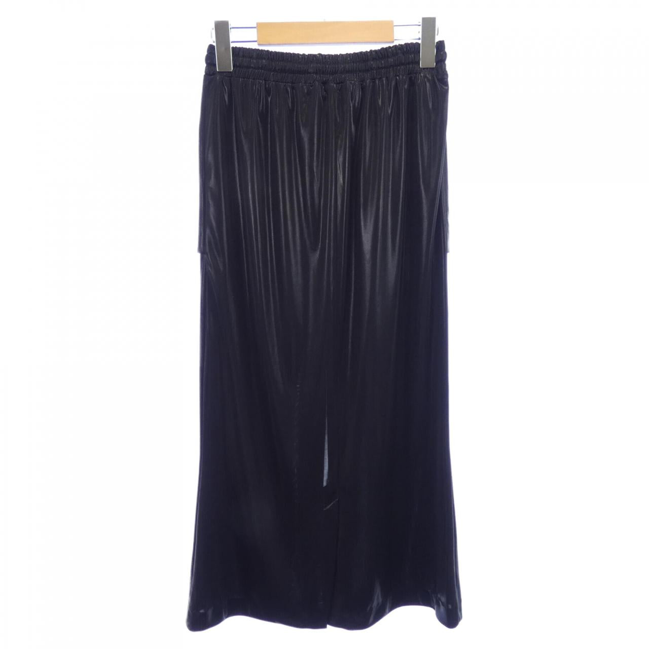 Chanel P43698V28404 Skirt Handbag