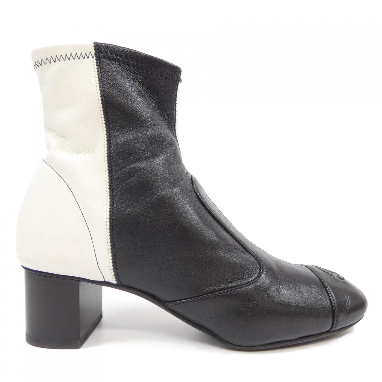 Chanel G35948X54385 Boots for Women