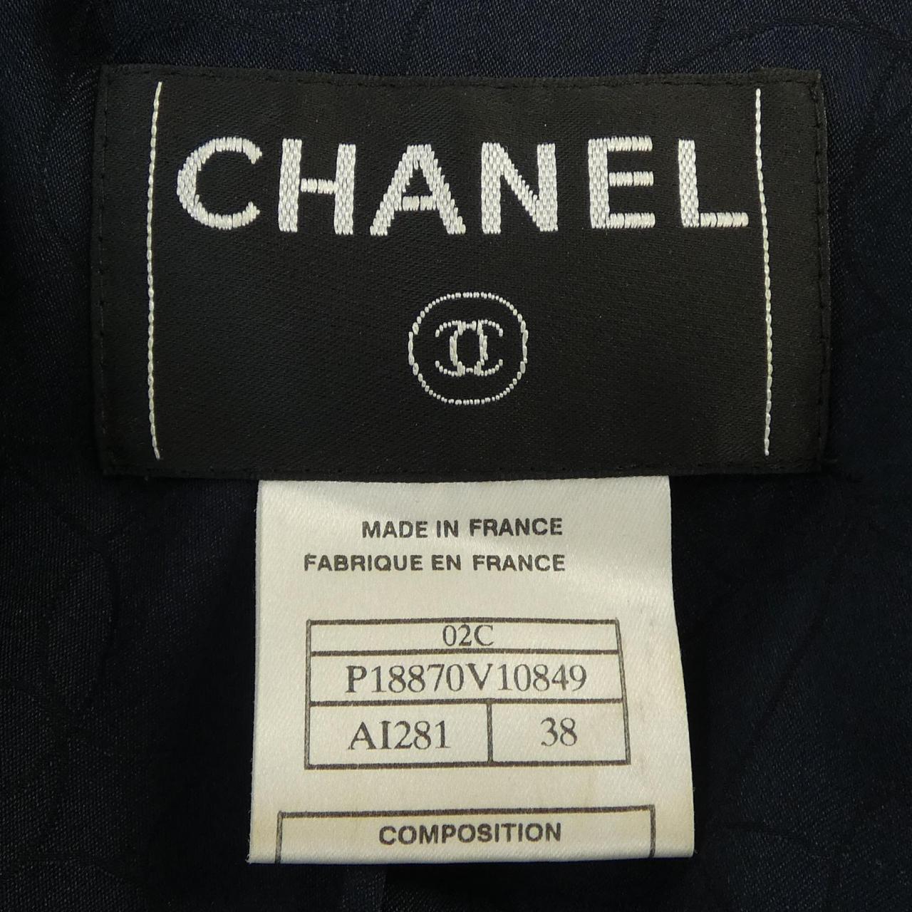 Chanel P18870V10849 02C Suit