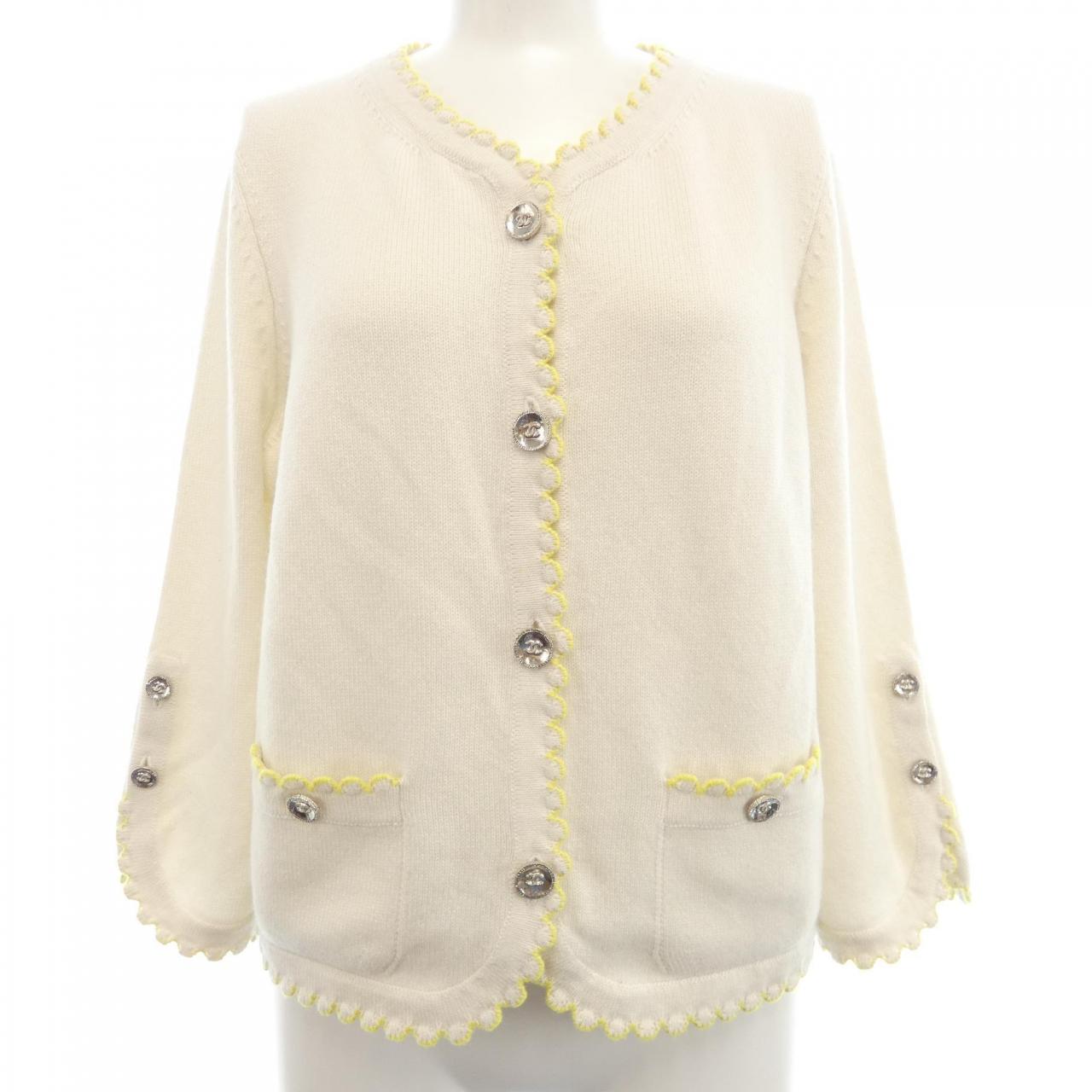 Chanel P78338K11387 Cashmere Cardigan Handbag
