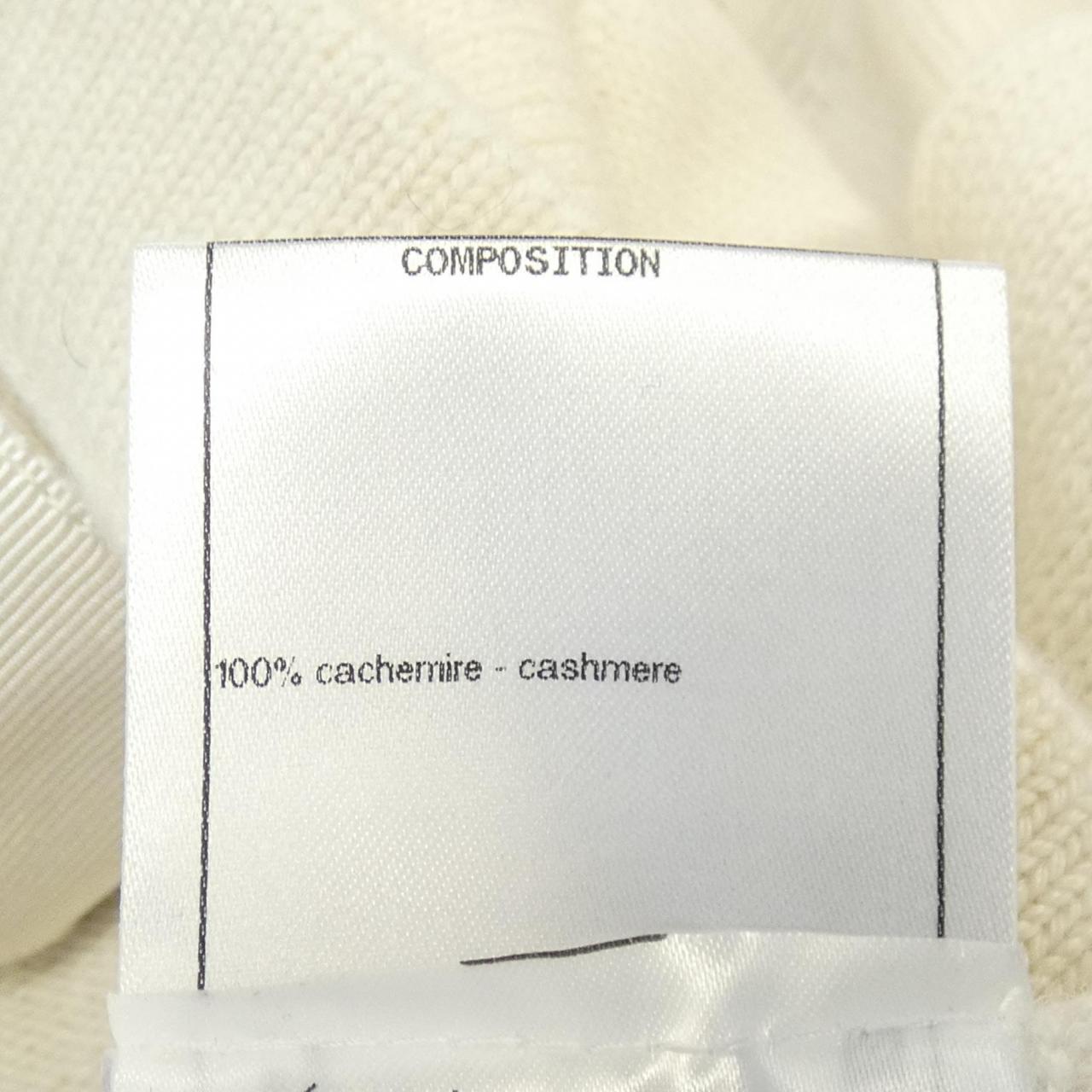 Chanel P72780K10442 Cashmere Cardigan Handbag