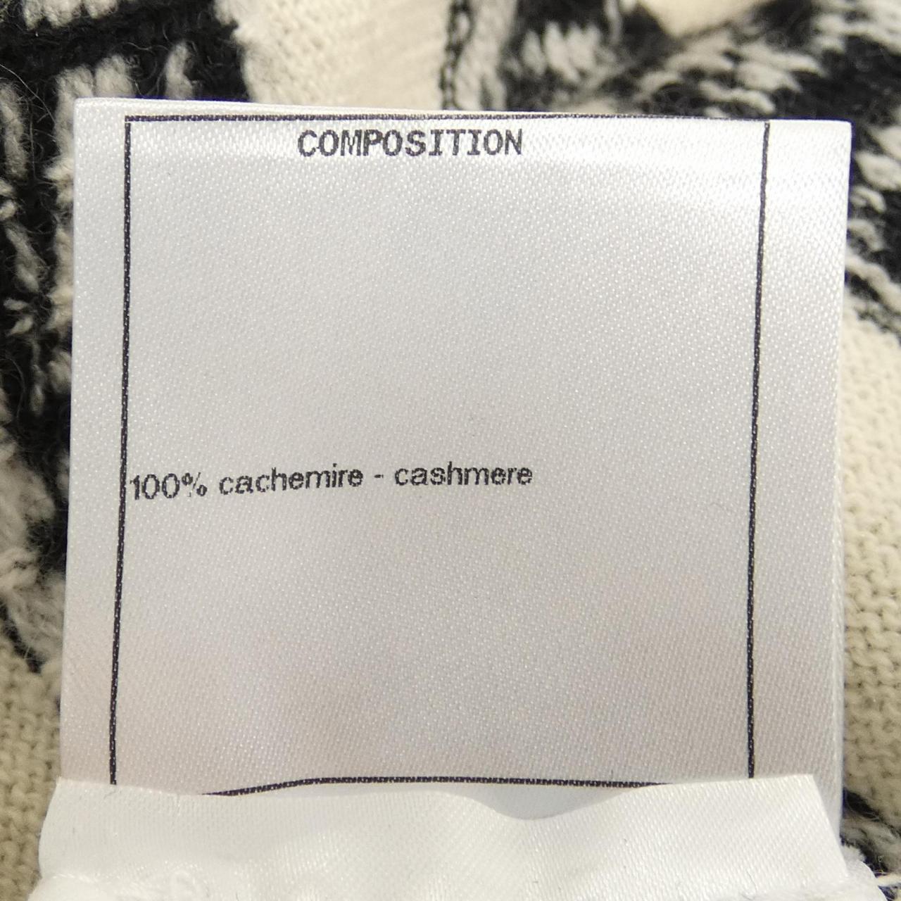 Chanel P56112K07327 100% Cashmere Knit Handbag