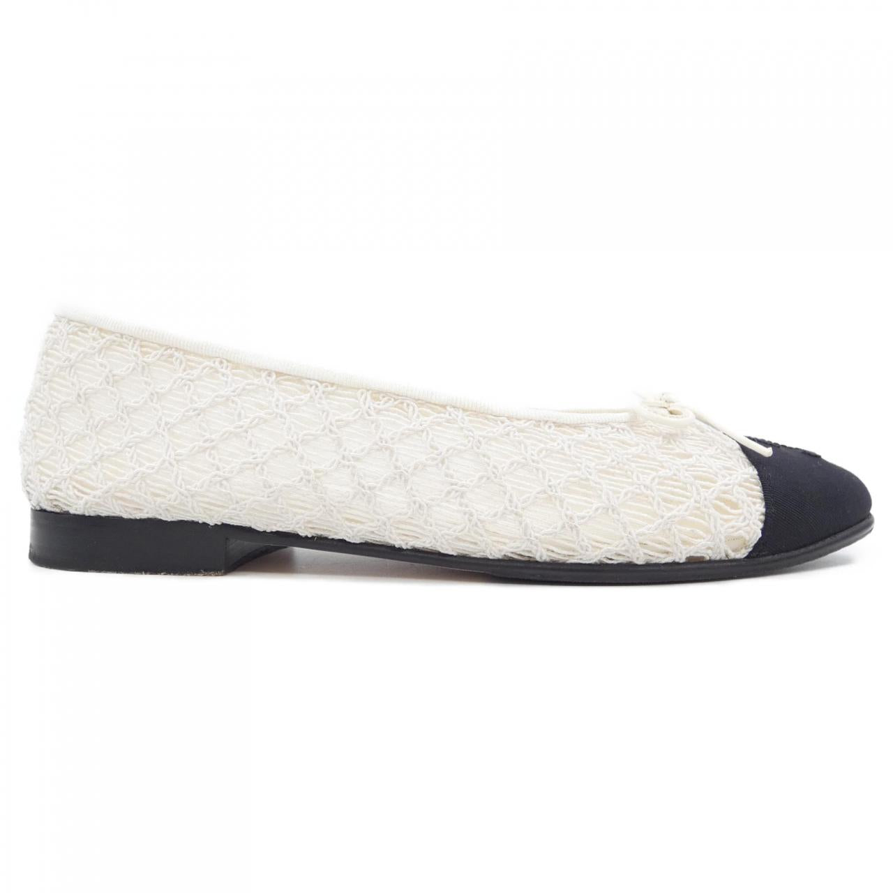 Chanel G02819B20352 Embroidery Grogram Flat Shoes