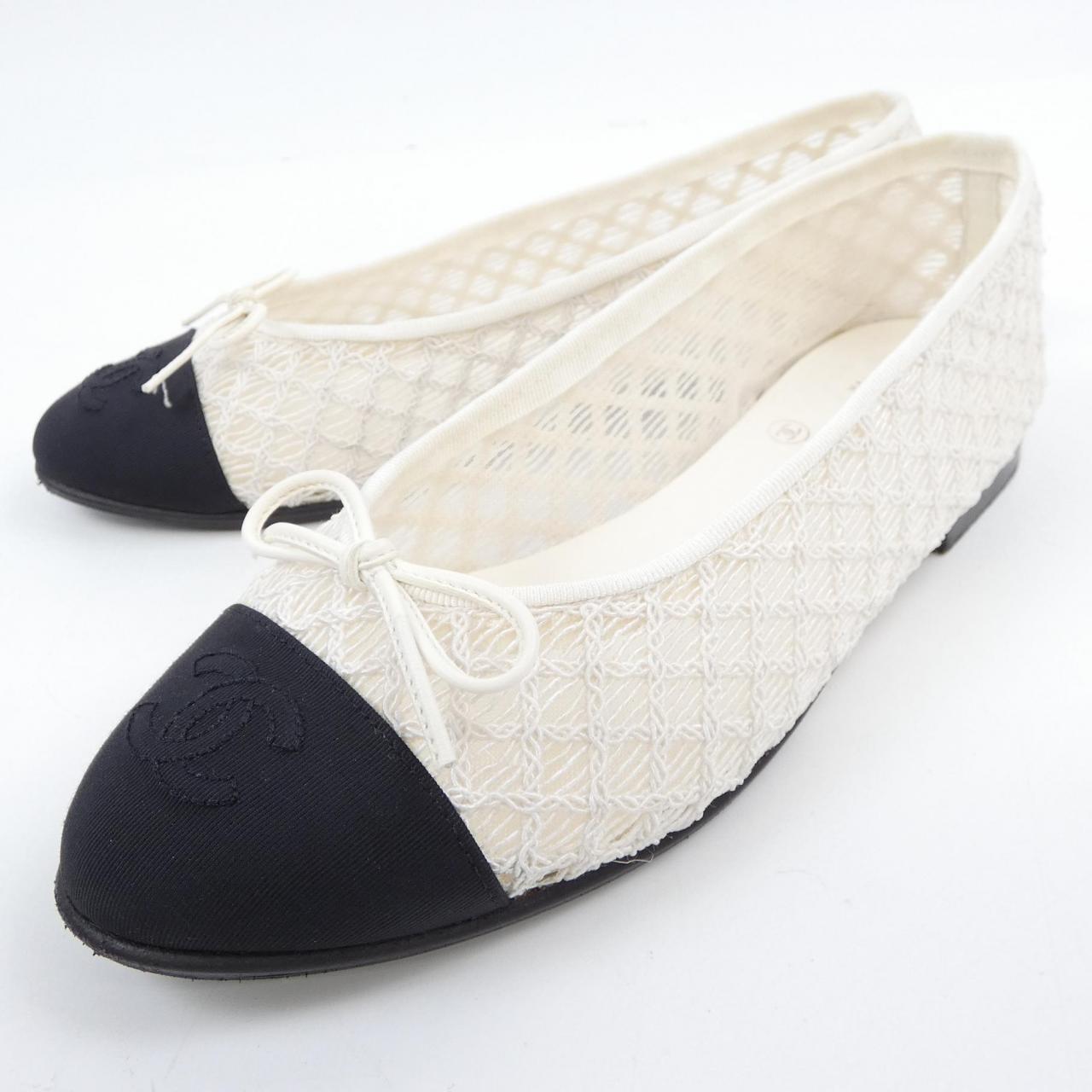 Chanel G02819B20352 Embroidery Grogram Flat Shoes