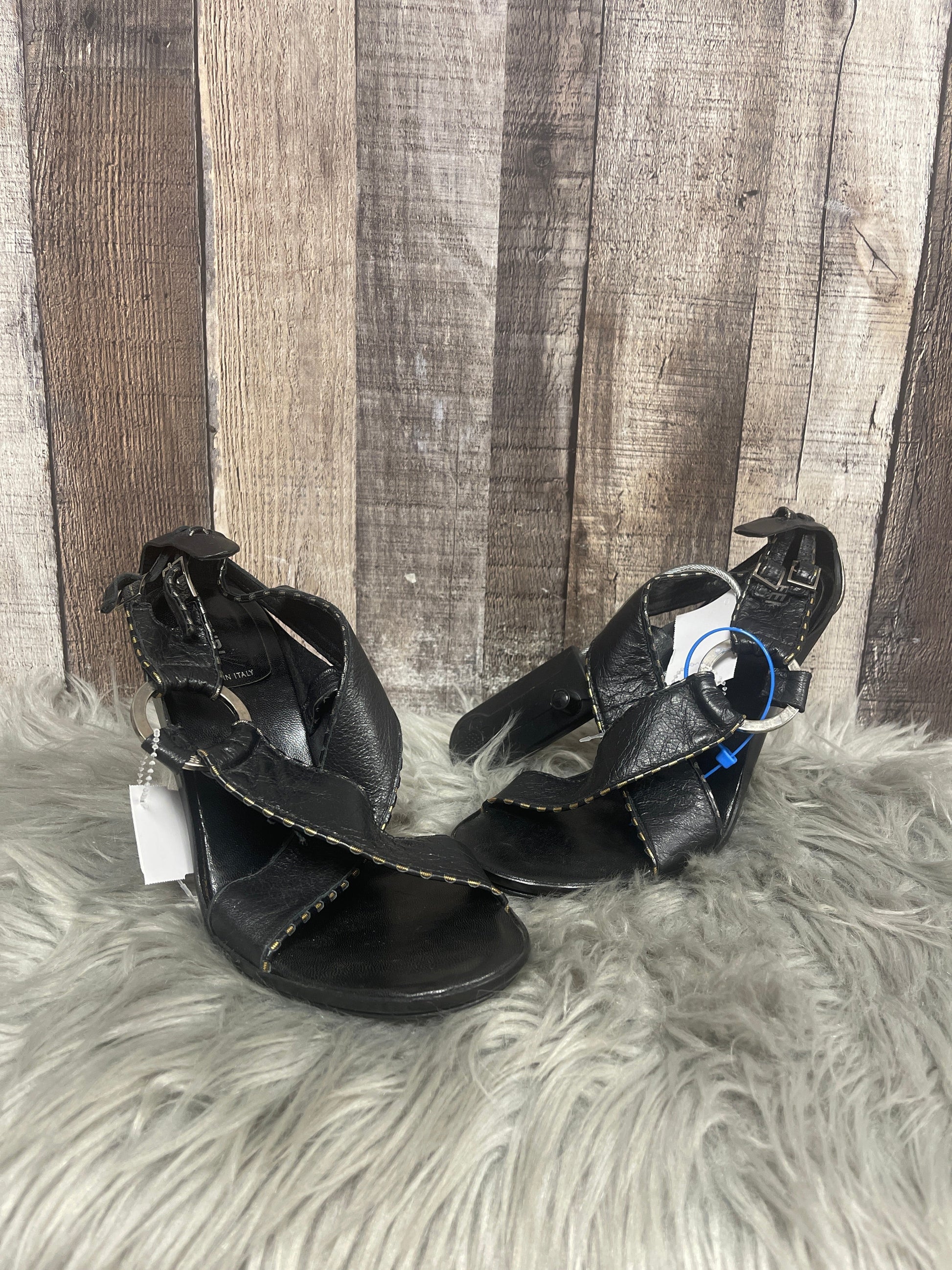 Fendi Shoe s Designer By In Black Shoes