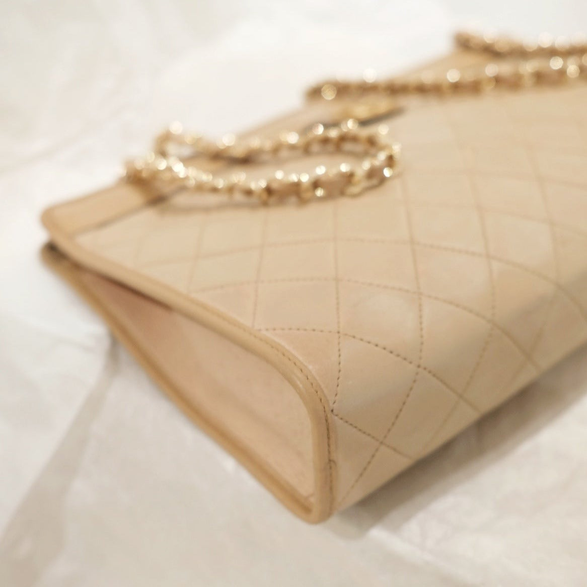 Chanel   beige pouch+chain