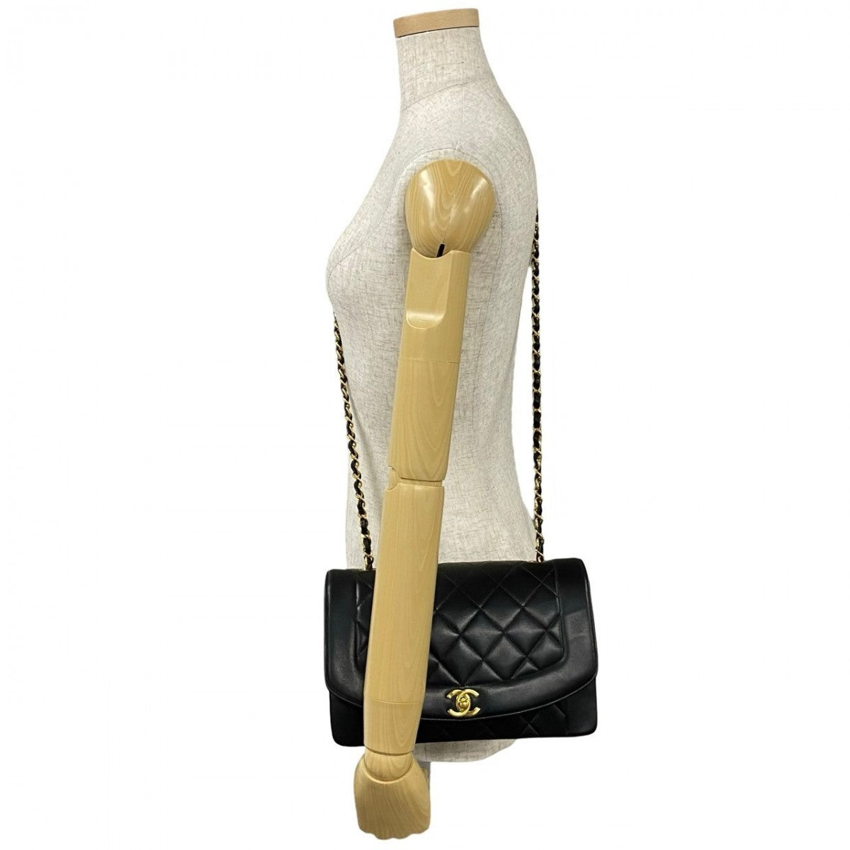 Chanel lambskin Diana flap Black Shoulder Bag